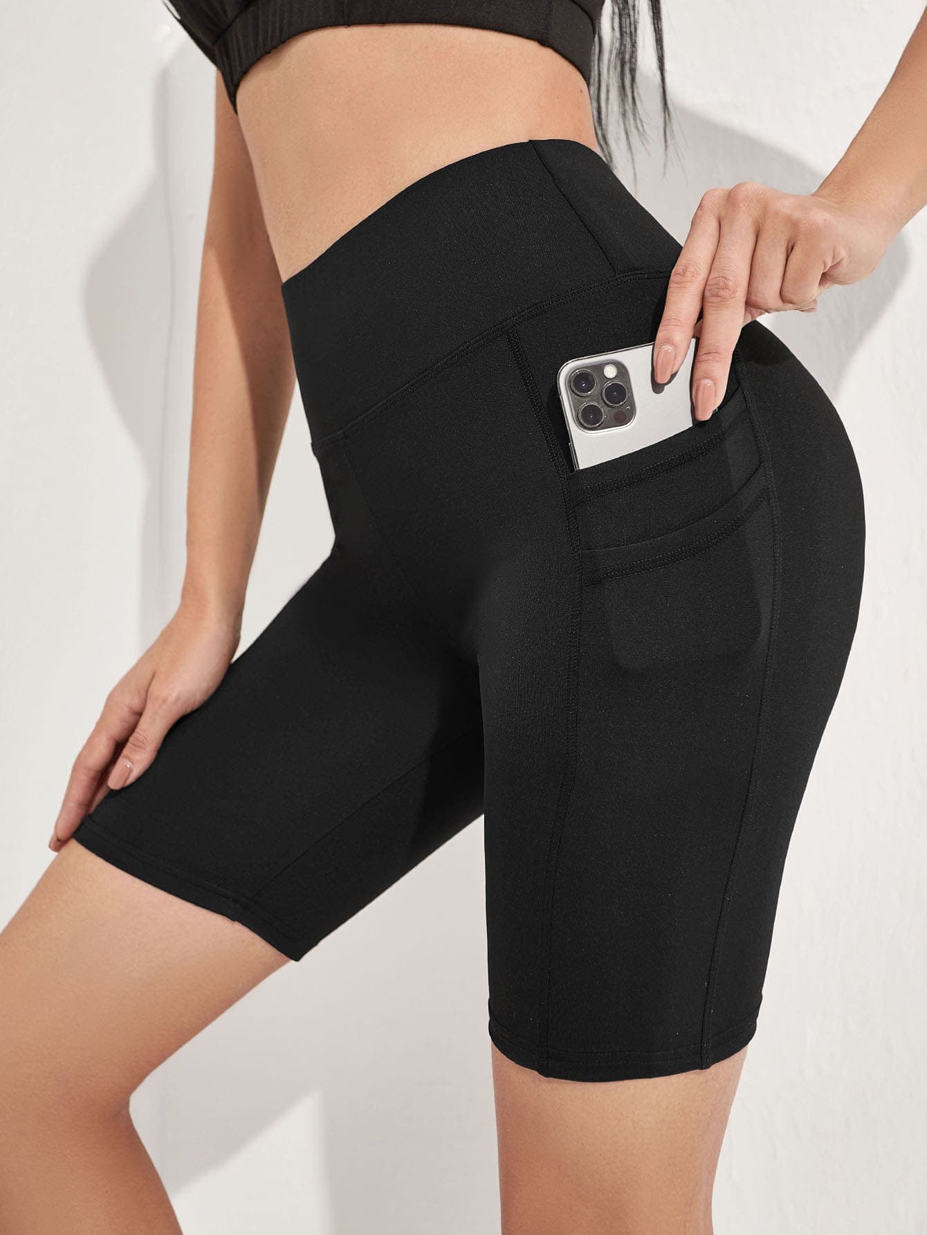 SHEIN Sports Solid Biker Shorts With Phone Pocket Stretchy Shorts