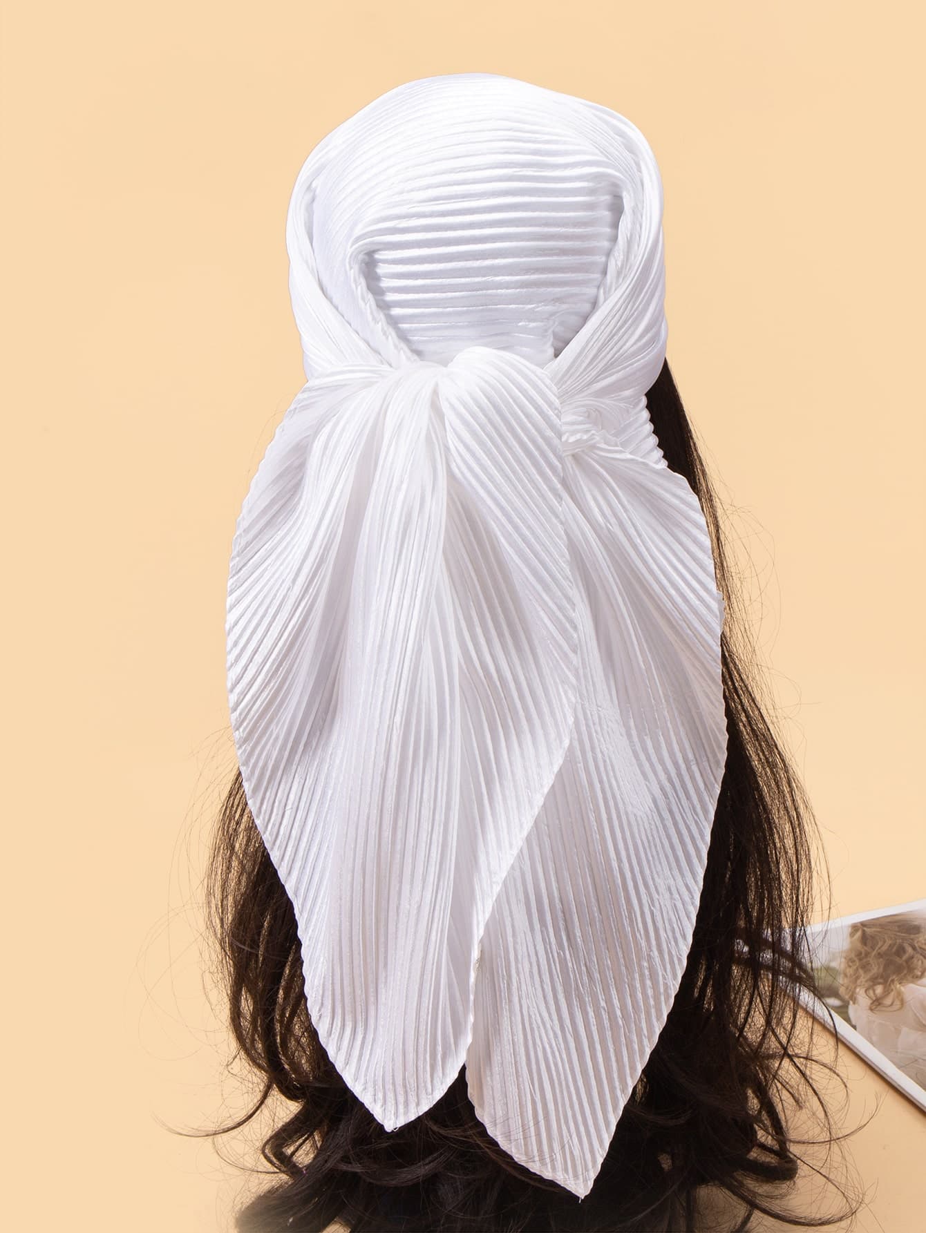1pc Pleated Solid Scarf Women Big Square Scarf Minimalist Bandana Bandana,Hair Band,Head Band Ideal For Dressing Up Your Look