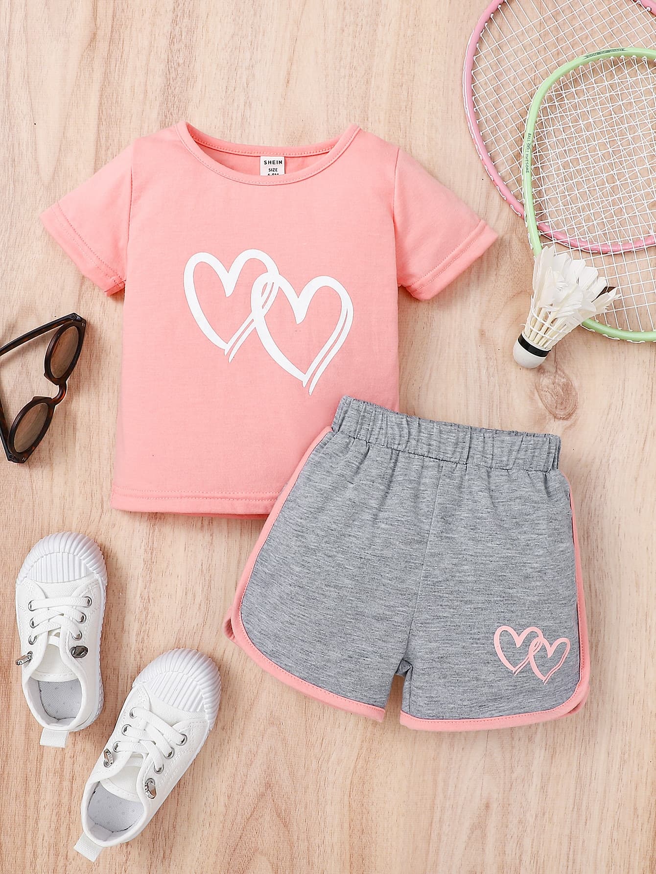 SHEIN Baby Girl Heart Print Top & Contrast Binding Track Shorts