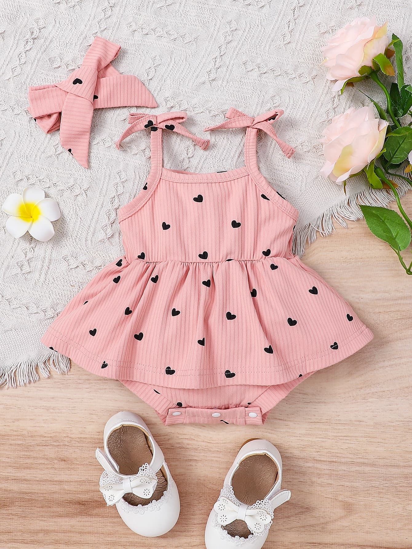 SHEIN Vintaside Kids Baby Girl Heart Print Cami Combo Bodysuit Dress & Headband