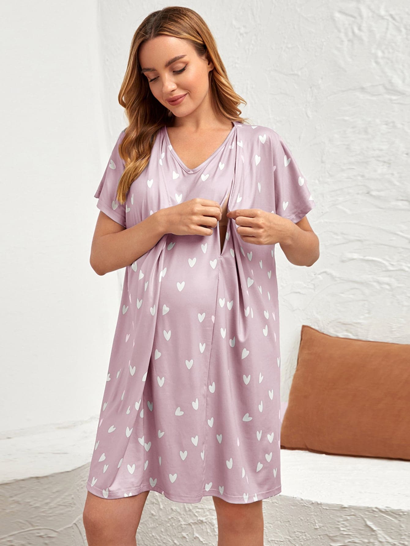 SHEIN Maternity Heart Print Batwing Sleeve Nursing Nightdress For Mother