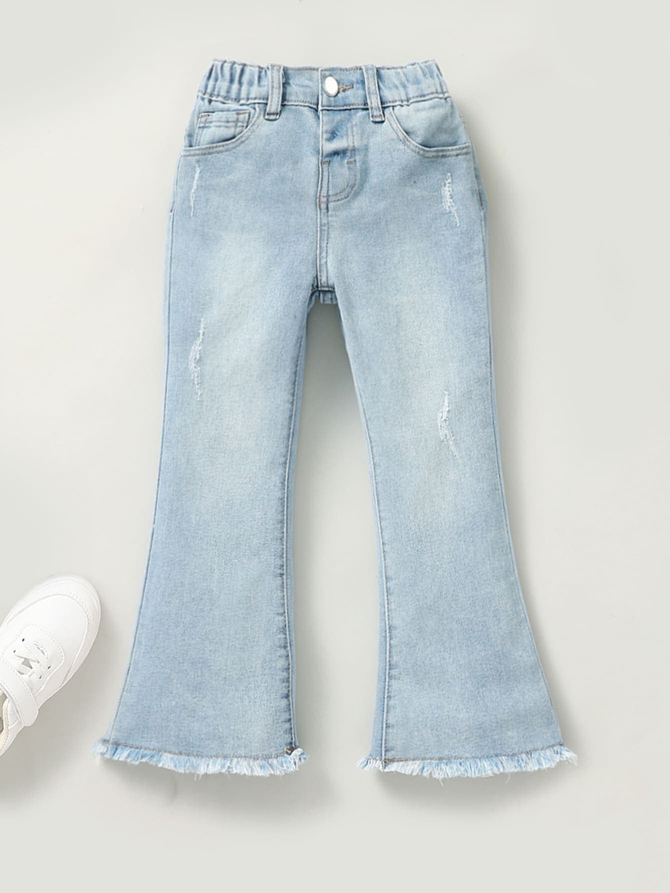 SHEIN Playful Pals Young Girl Light Wash Ripped & Frayed Hem Flare Jeans, Casual & Versatile With Stretch, School, Campus, College