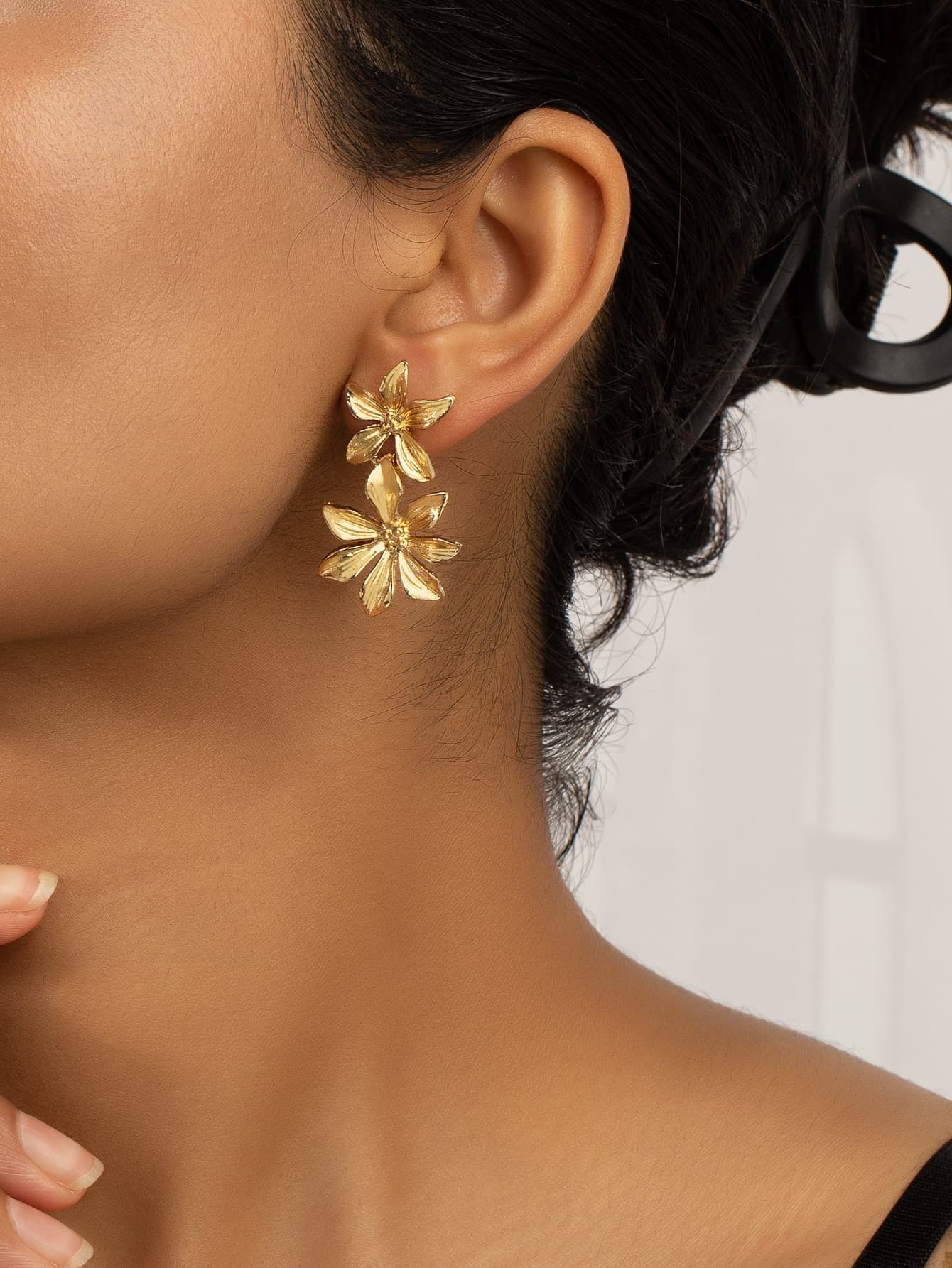 1 Pair Enamel Floral Drop Earrings, Lovely Flower Shape Earrings Pendants For Women, Daily Wear Jewelry