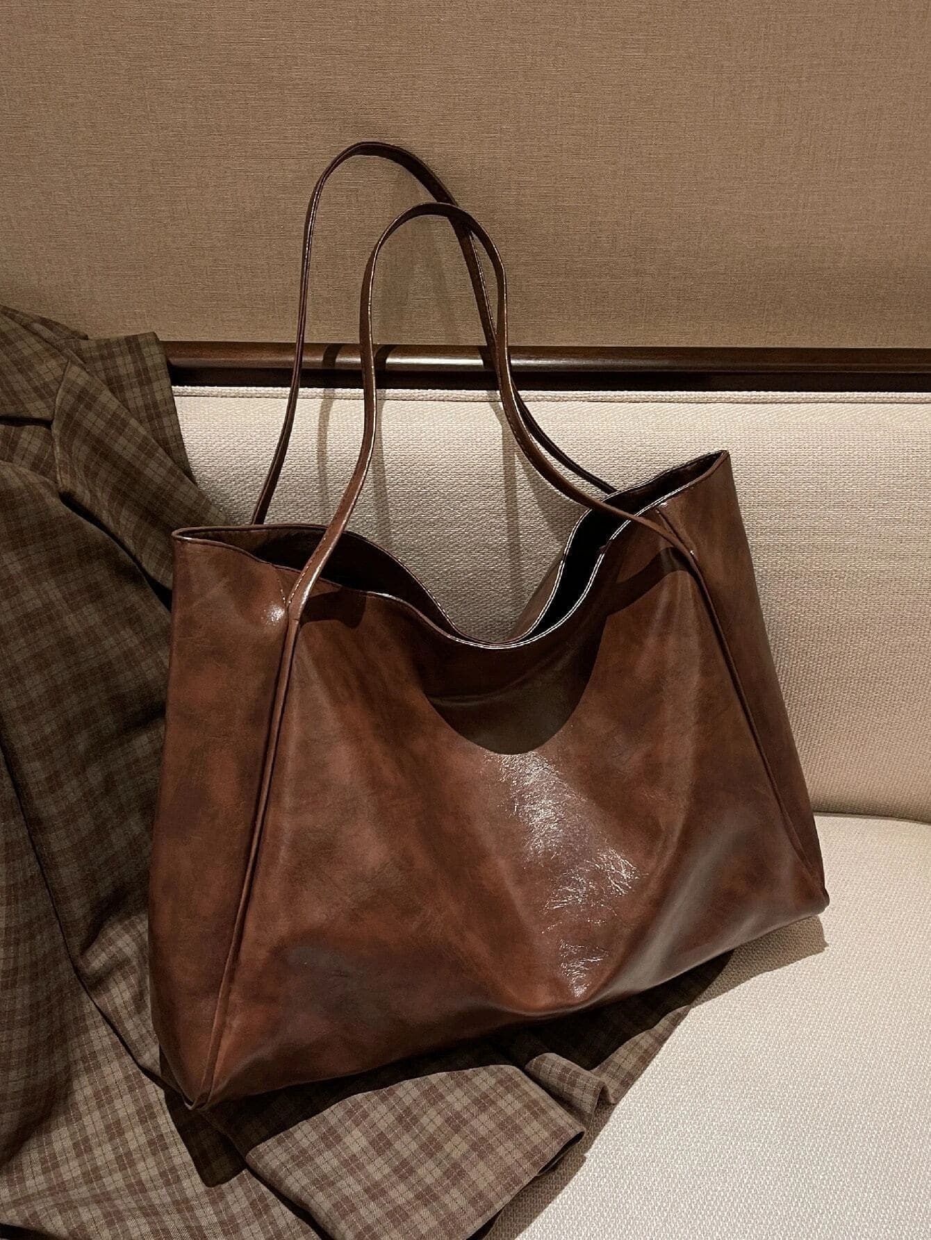 Portable Minimalist Shoulder Tote Bag Women's Minimalist Tote Bag, Large Capacity Shoulder Bag For Work, Artificial Leather Bag White-Collar Workers,Teacher Teachers' Day,Work ,Business,Commute,College For Teen Girls Women College Students,Rookies & White-Collar Workers Perfect For Office,Work ,Business,Commute Best Work Bag For Women , Teacher Gift