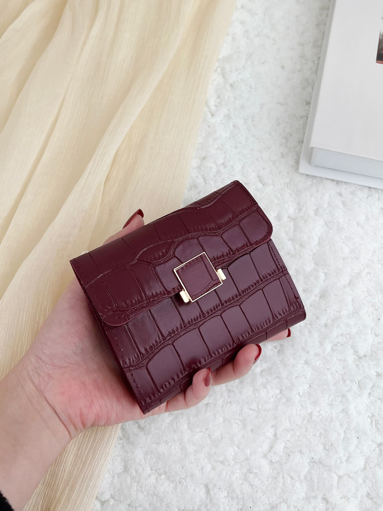 Crocodile Embossed Coin Purse, Compact Foldable Ultra-Thin Women's Wallet, Mini Lightweight Multi-Layer Portable, Can Hold ID Cards, Credit Cards, Simple Fashion Modern Business Style, Suitable For Anniversary, Valentine's Day, Birthday Gift, Couple Gift, Girl Gift, Women Gift, Women's Bag, Student Supplies, Dormitory Supplies And Back To School Gift.