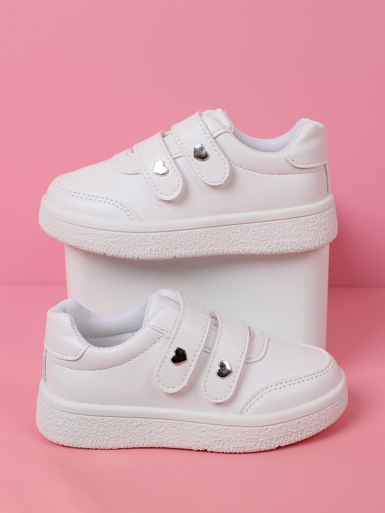 Girls Heart Studded Decor Hook-And-Loop Fastener Sneakers Fashion White Skate Shoes