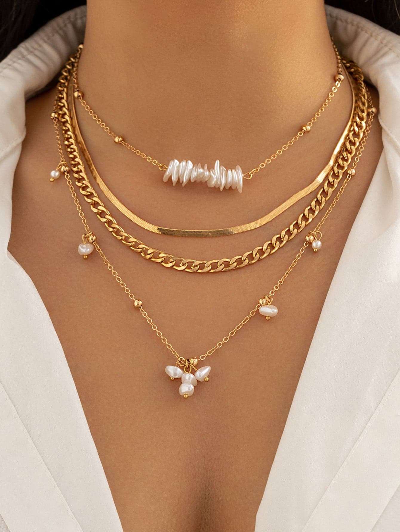 4pcs Multilayered Beaded Snake Bone Chain, Faux Pearl Necklace, Lady's Collarbone Chain