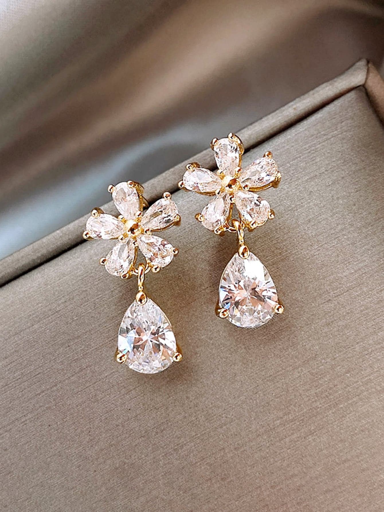 Rhinestone Flower Decor Water Drop Earrings Valentines