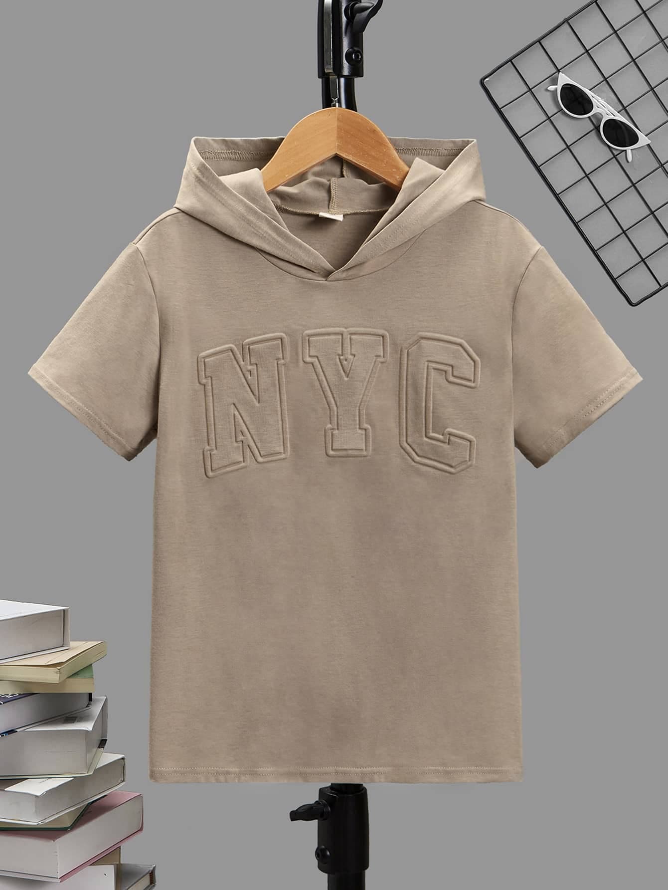 SHEIN Tween Boy Letter Graphic Hooded Tee