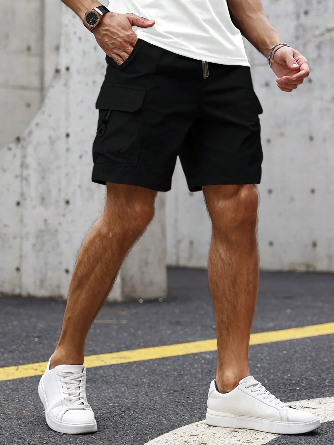 Manfinity Homme Loose Men's Flap Pocket Side Drawstring Waist Cargo Shorts, Black Cargo Shorts, Black Shorts