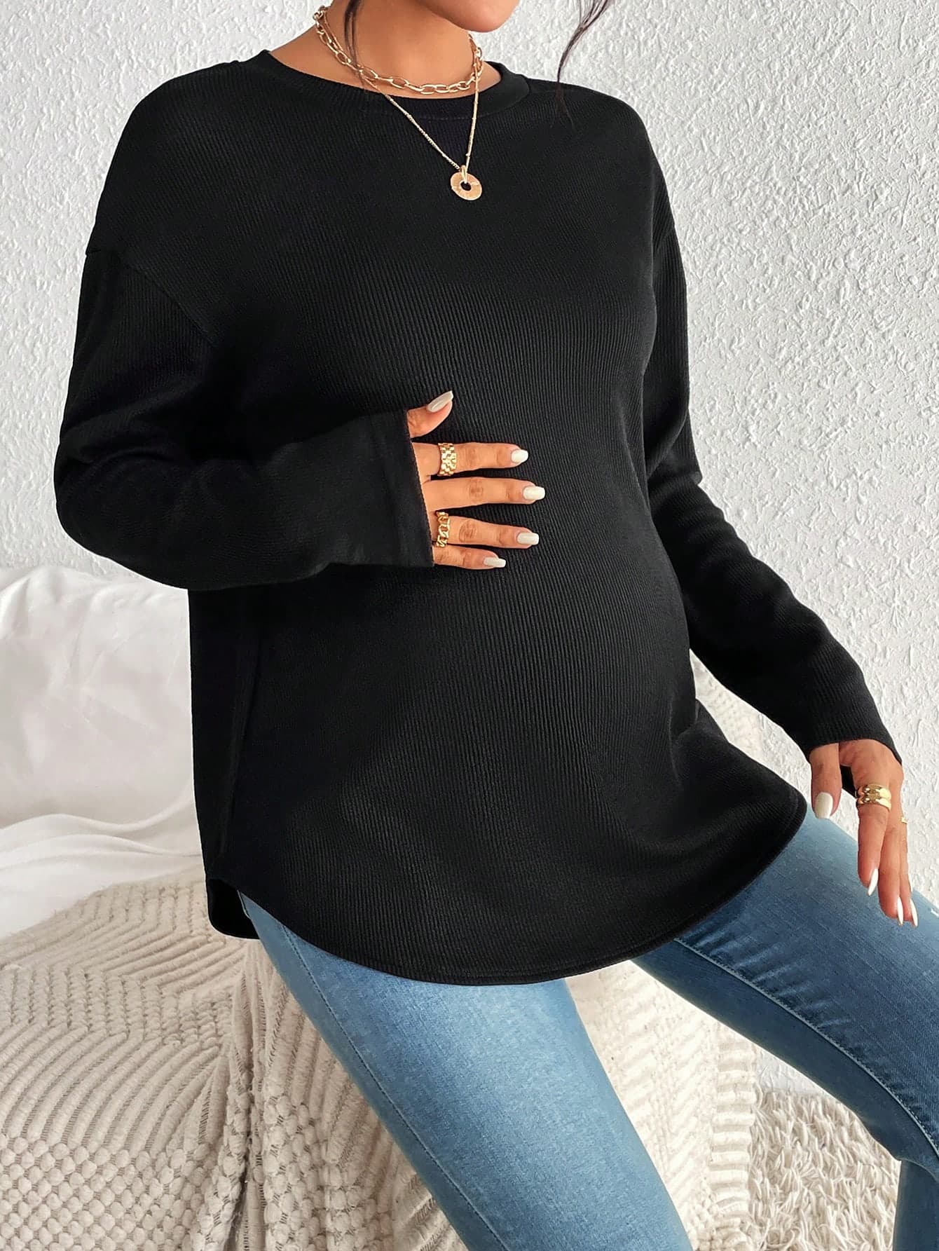 SHEIN Maternity Solid V Neck Drop Shoulder Tee With Long Sleeve Fall