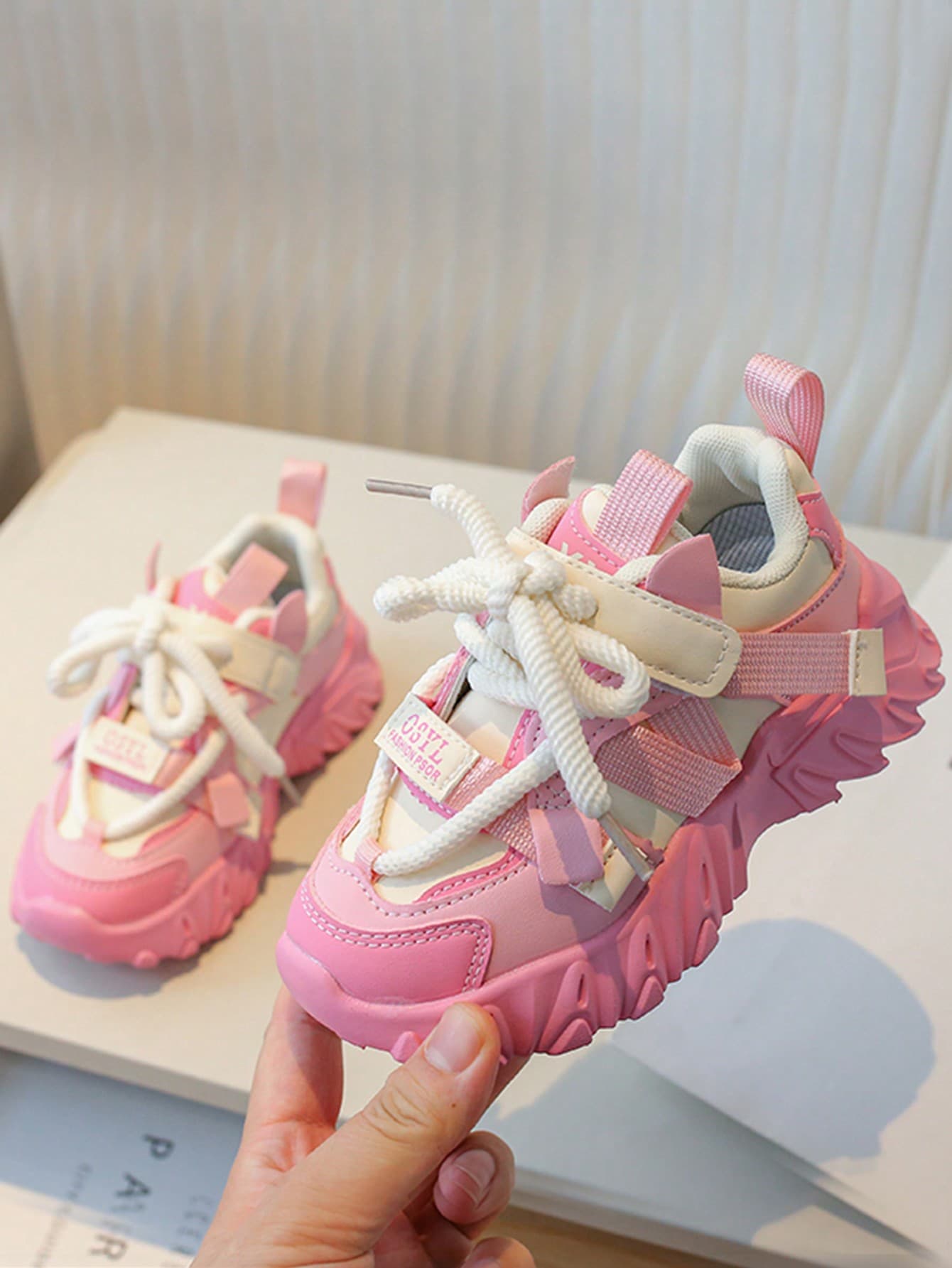 1 Pair Fashionable & Versatile Breathable Non-Slip Sports Shoes For Girls, Unisex Kids School Style Sneakers, Pink Princess Shoes