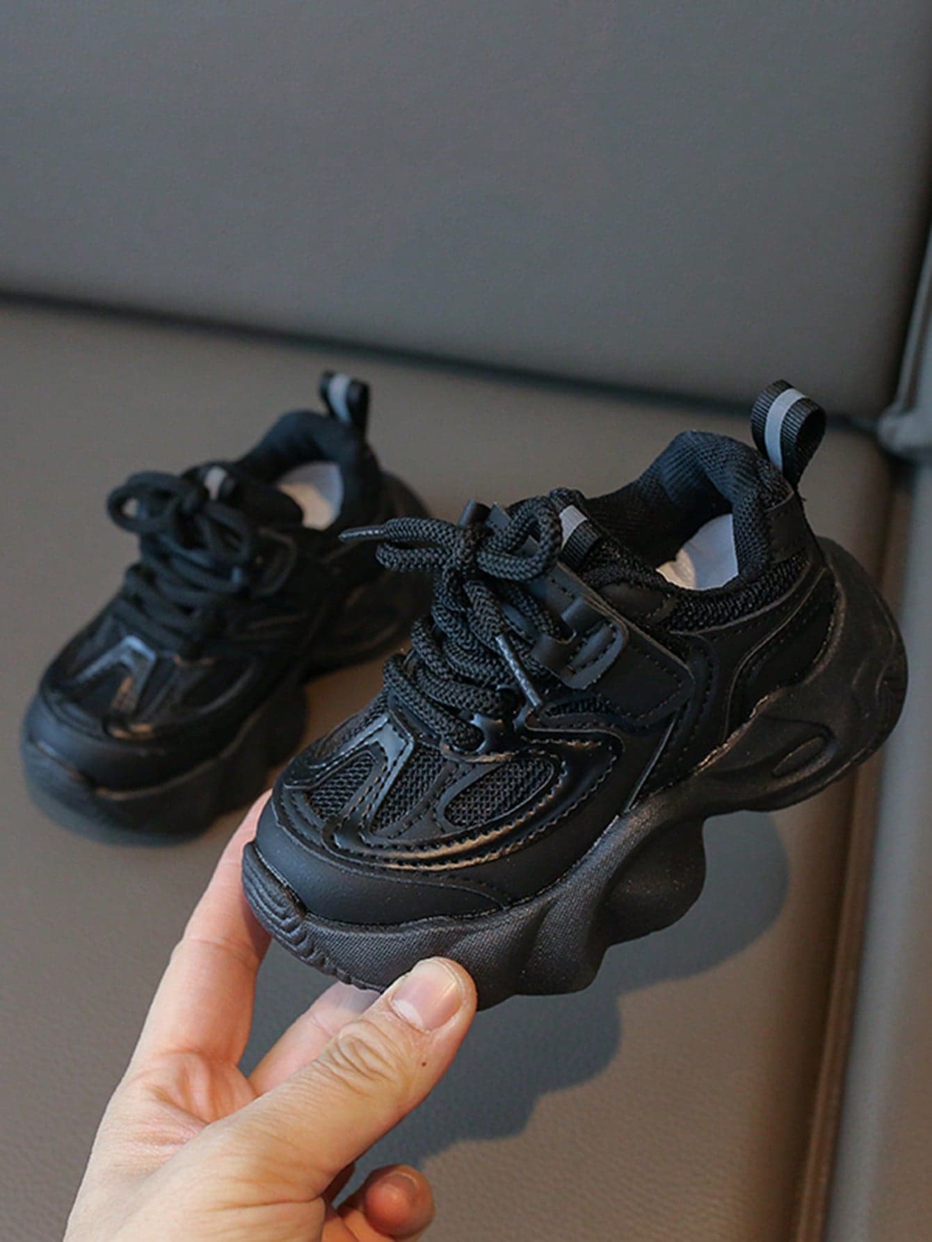 Fashionable Baby Comfortable Chunky Shoes For Casual And Sports