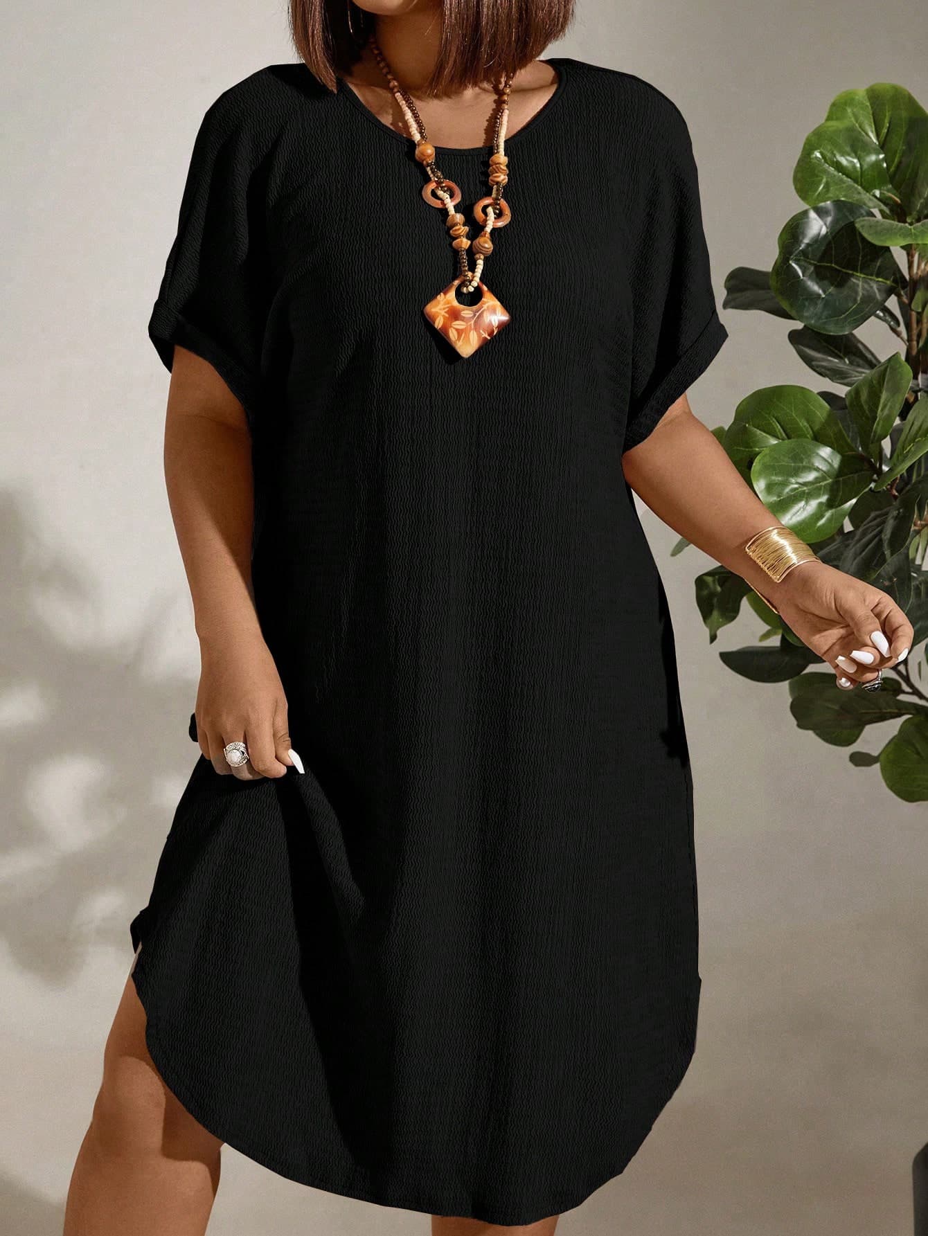 Plus Size Women's Loose Casual Short Sleeve Batwing Round Neck Solid Color Dress For Summer