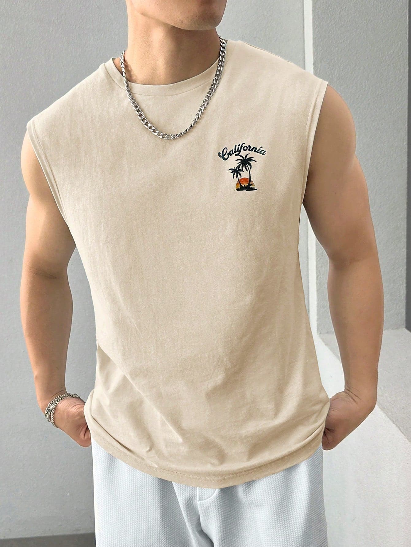 Manfinity VCAY Men's Casual Coconut Tree & Letter Printed Tank Top For Summer, Vacation, Father's Day Gifts, Football