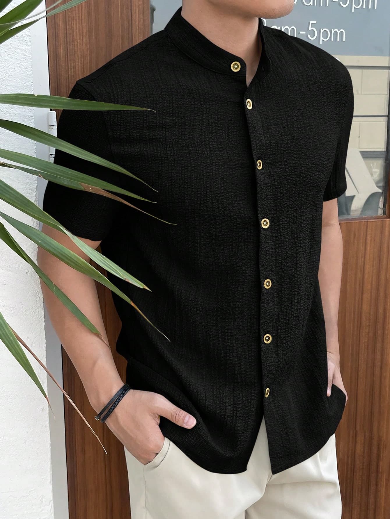 Manfinity VCAY Men's Striped Short Sleeve Button-Up Casual Shirt,Horse Embroidery Collarless Grandad Top,Slim Fit Lightweight Breathable Texture Blouse For Beach
