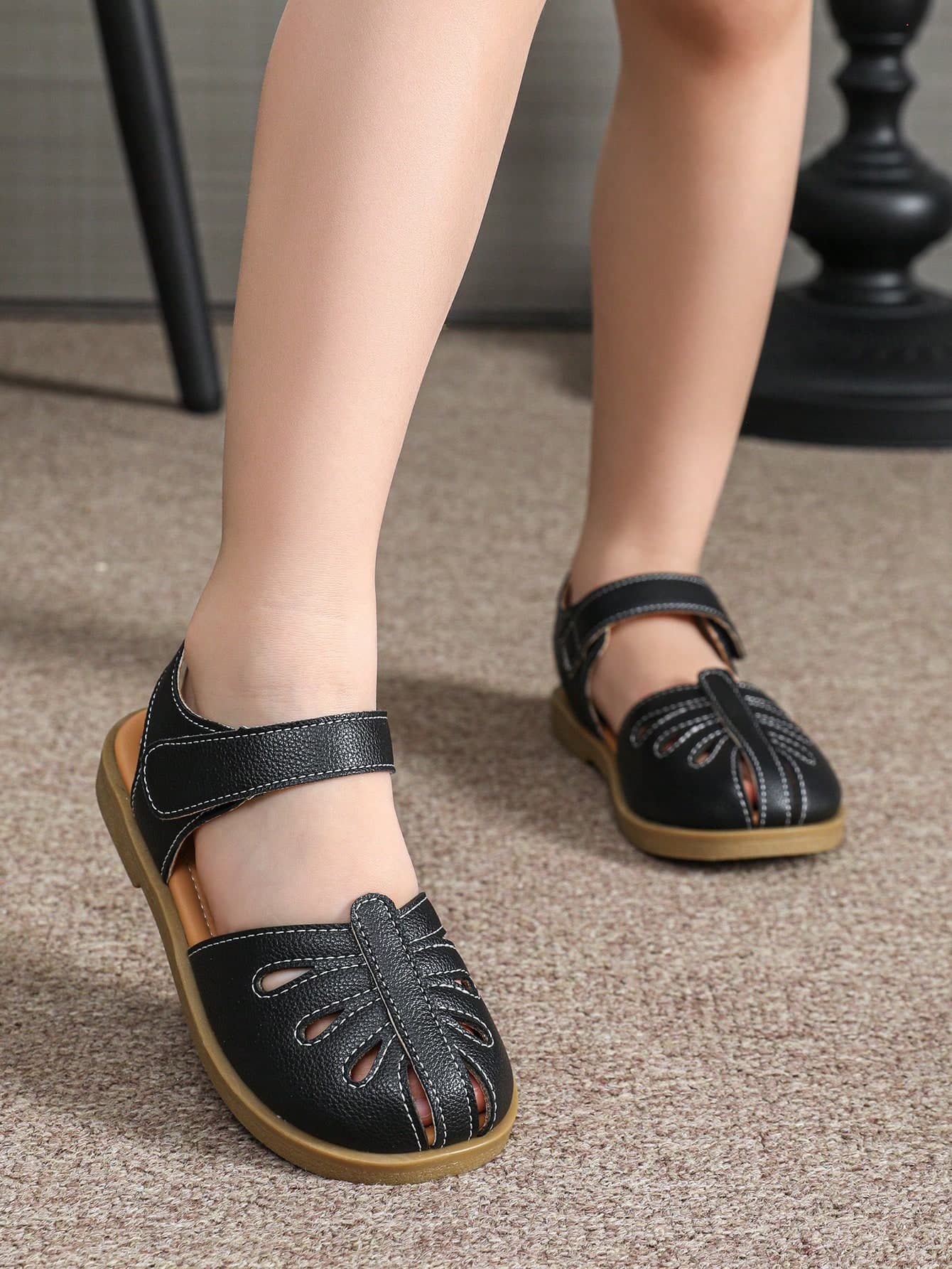 Toddler Girls' Black Sandals, Children's Flat Summer Closed-Toe Sandals With Hook And Loop
