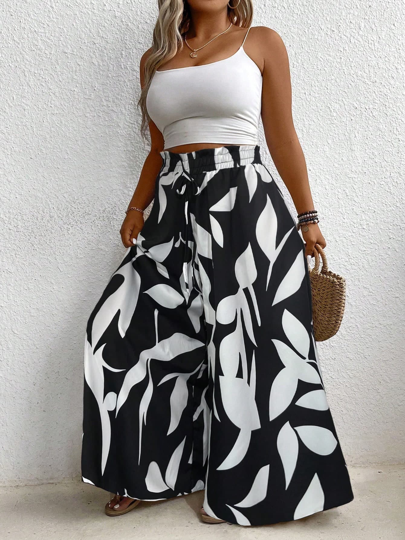 SHEIN LUNE CURVE Plus Graphic Print Paperbag Waist Wide Leg Pants Fall Cloth For Women