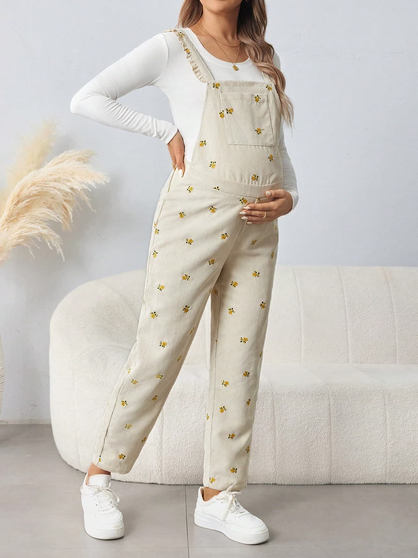 SHEIN Maternity Daily Casual Frill Trimmed Shoulder Strap Integrated Cropped Jumpsuit Fall