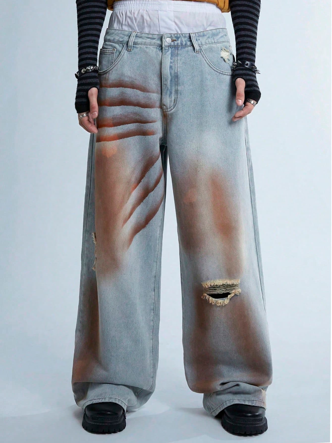 Manfinity Roghcode Men's Light Blue Washed Baggy Jeans,Y2K Vintage Streetwear,Summer Distressed Frayed Wasteland Feel Jeans,City Break Street Style Gifts For Boyfriend