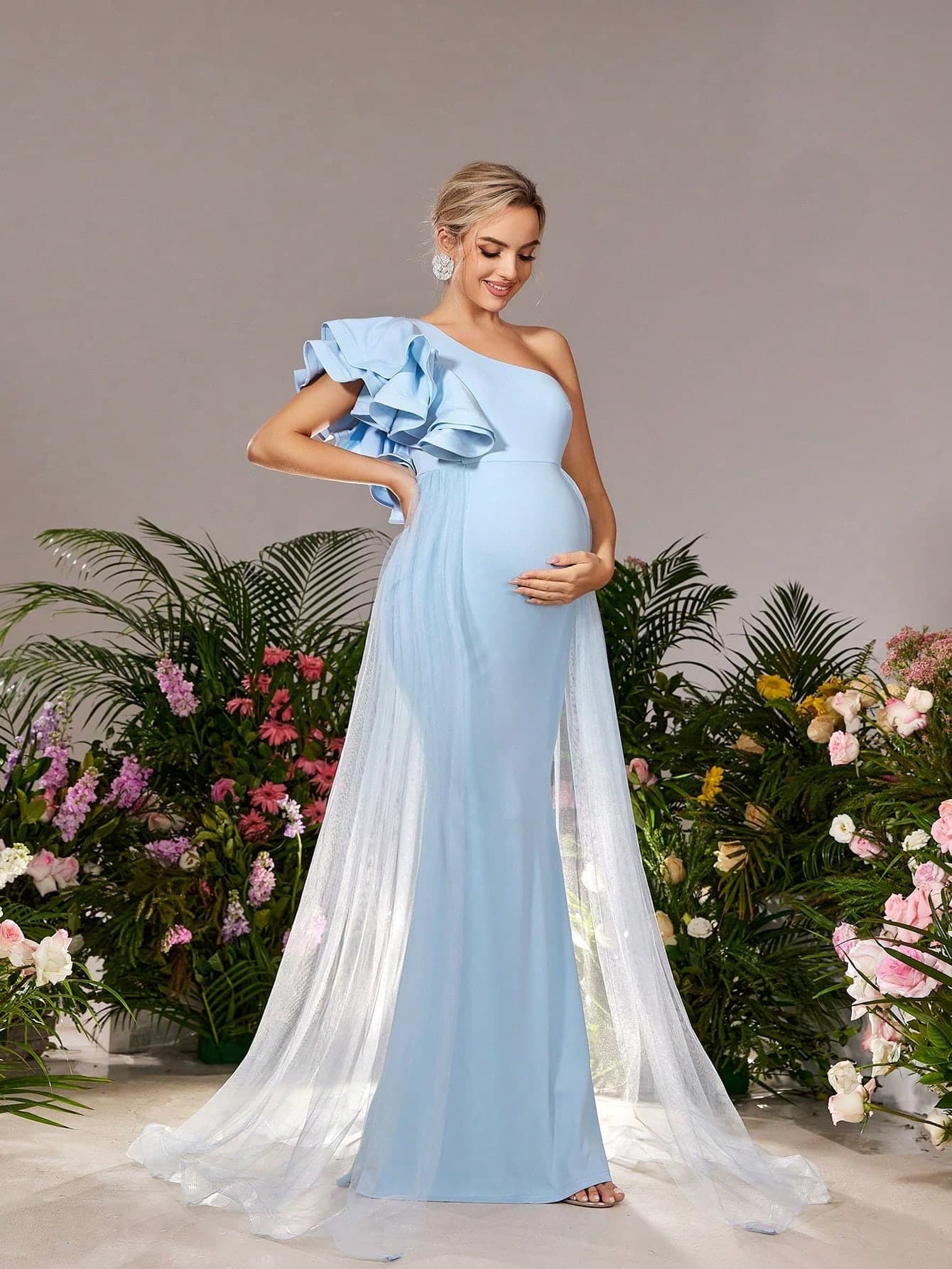 Faeriesty Maternity Elegance One-Shoulder Ruffle Sleeve Gown&Babyshower Dresses With Cascading Side Slit Organza Train & Sculpted Fish-Tail Hem
