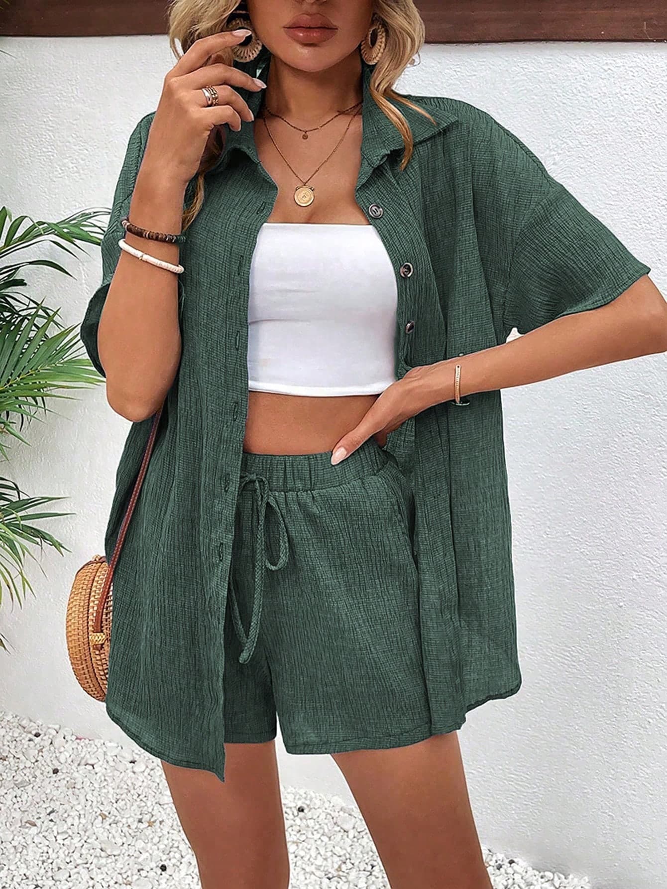 SHEIN Holidaya 2pcs/Set Women's Front Button Collar Short Sleeve Simple Blouse And Front Tie Shorts Set