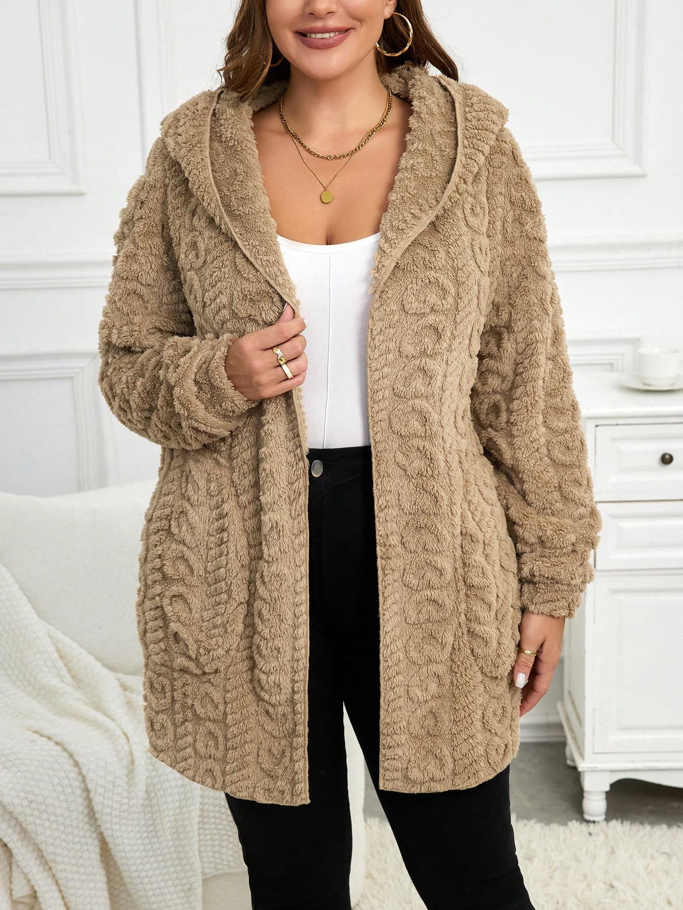 SHEIN LUNE Plus Size Autumn And Winter Thickened Double Warm Jacket Women's Fall Women Geometric Pattern Reversible Hooded Jacket With Pockets