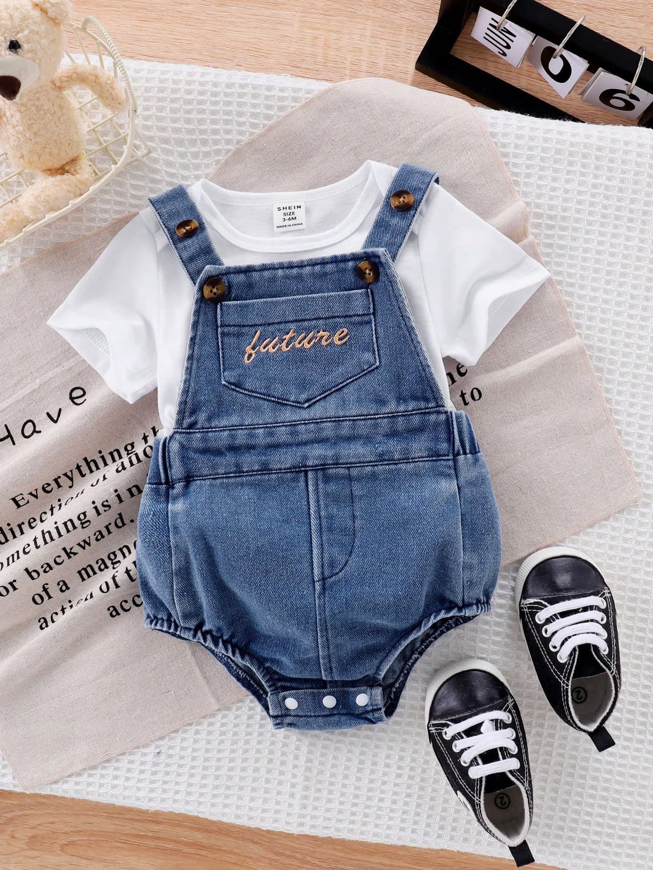 SHEIN Vintaside Kids Baby Boys' Suspender Bodysuit + White Short Sleeve Shirt Set