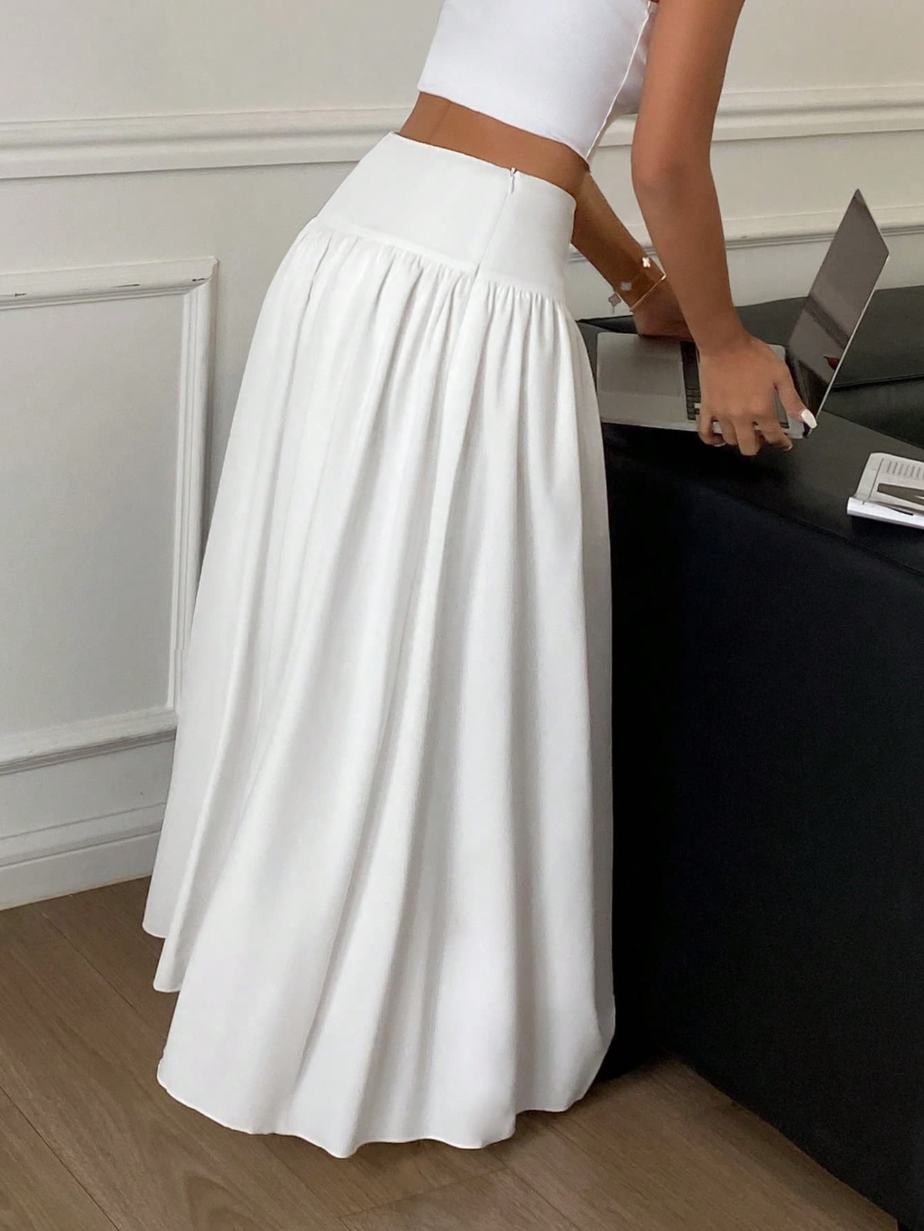 SHEIN X GALILEA Serisse Women Long Solid Color White Elastic High Waist Skirt, Winter, Fall,Going Out Skirt,Homecoming, Graduation, Casual Work Commute Skirt Spring