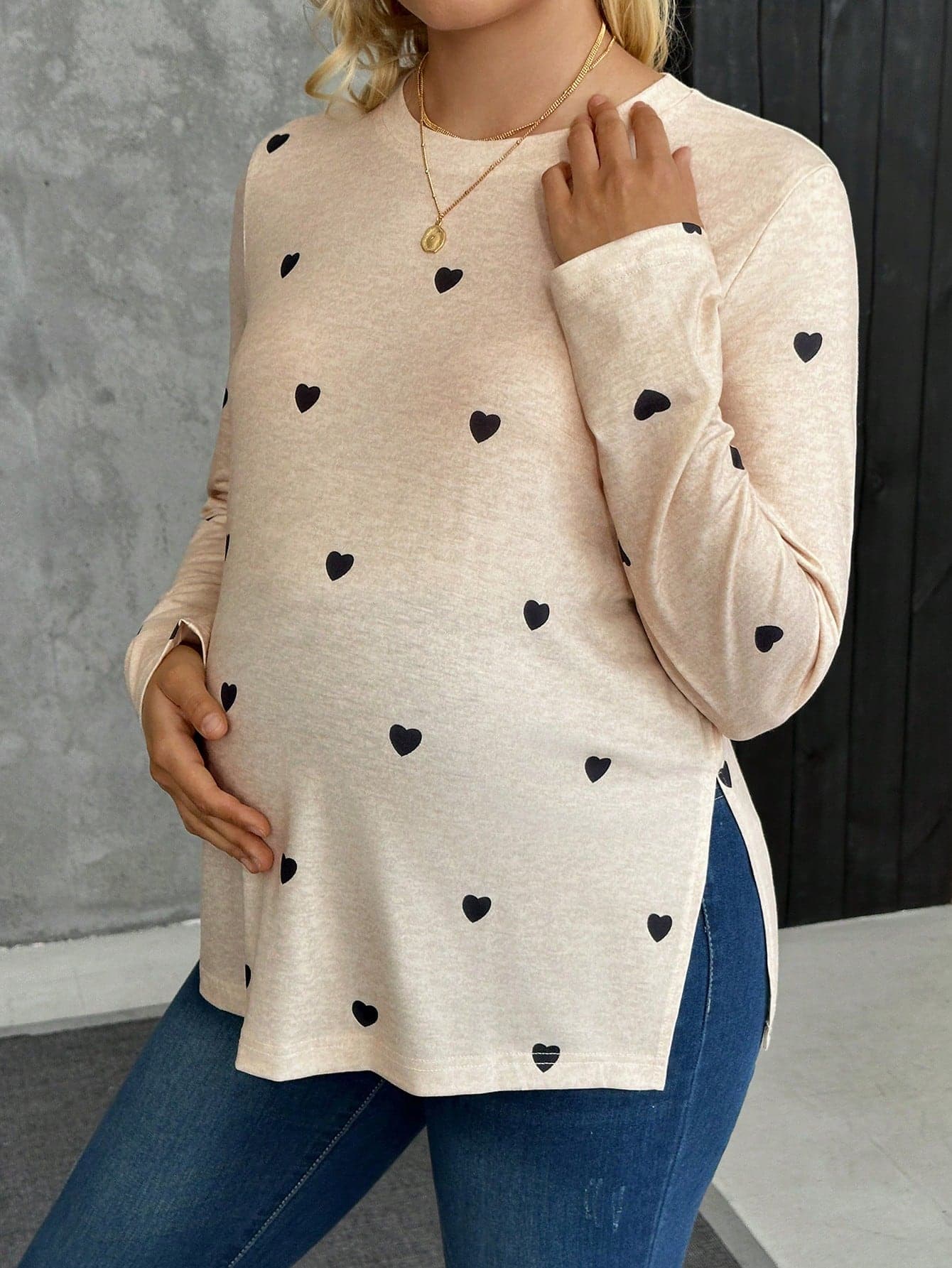 SHEIN Maternity Autumn Heart Print Round Neck Long Sleeve Side Split Hem Casual T-Shirt Fall