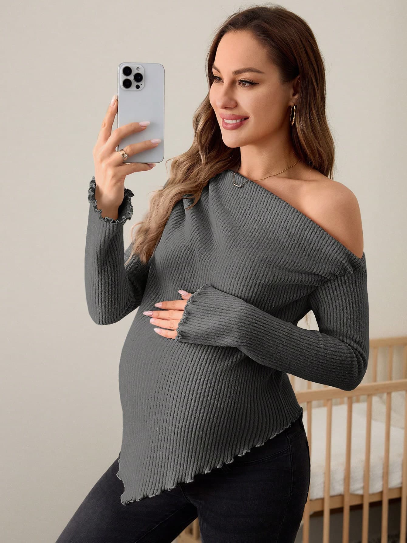 SHEIN Maternity Asymmetrical Neckline Lettuce Hem Ruffle Long Sleeve T-Shirt, Autumn And Winter Fall