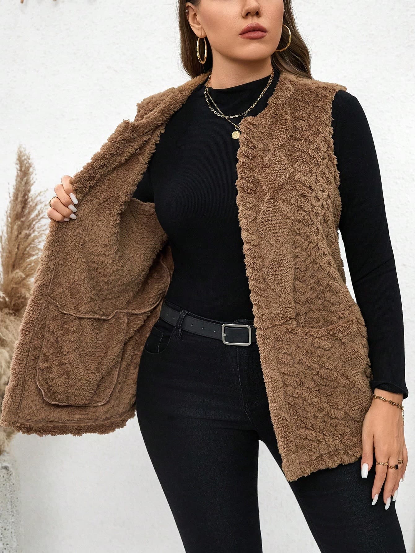 SHEIN LUNE Plus Size Women Casual Fuzzy Texture Double Pocket Front Open Vest, Suitable For Autumn Plus Size Fall Clothes Winter
