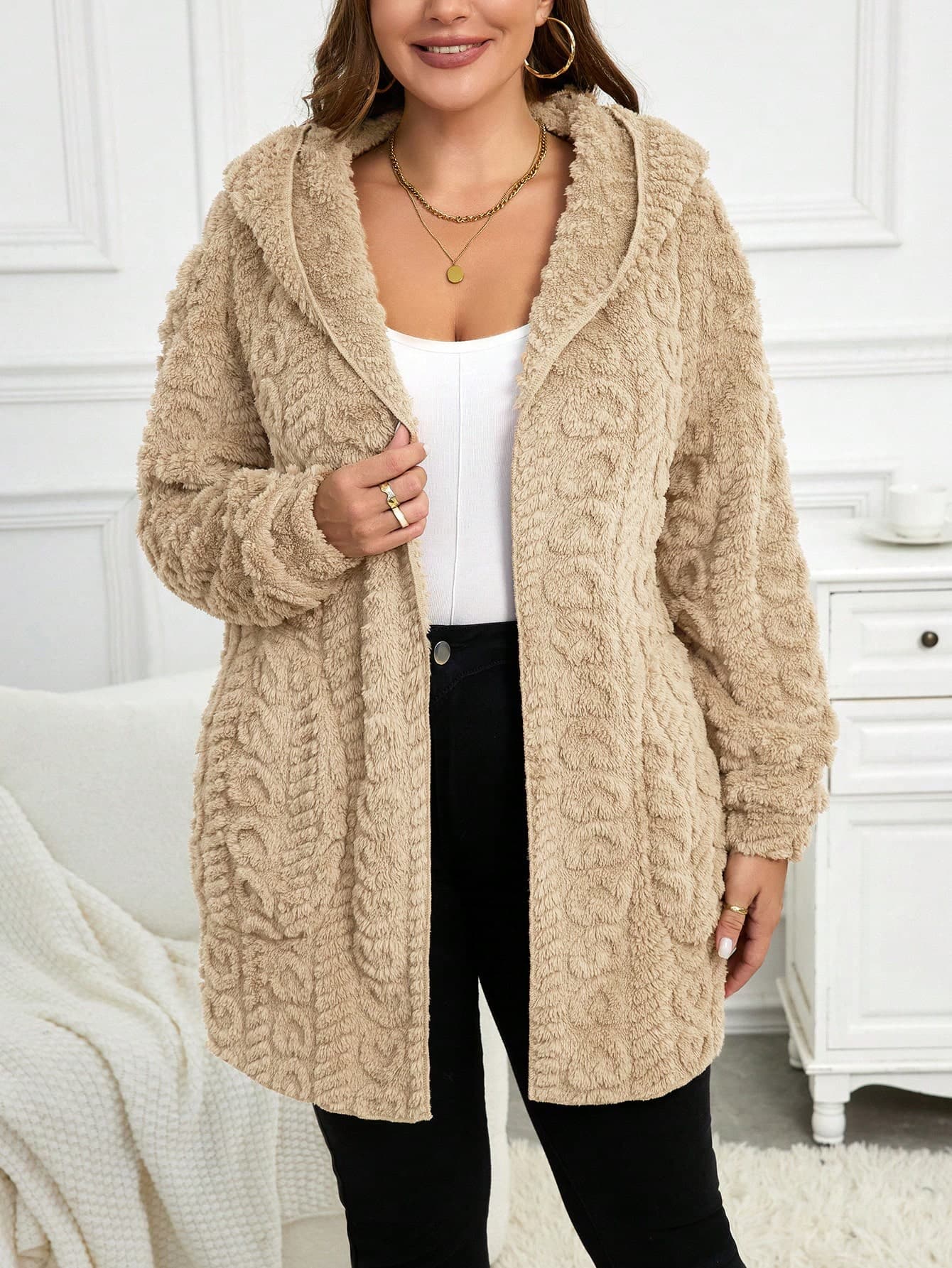 SHEIN LUNE Plus Size Reversible Heart Pattern Fluffy Hooded Jacket, For Winter Fall Autumn