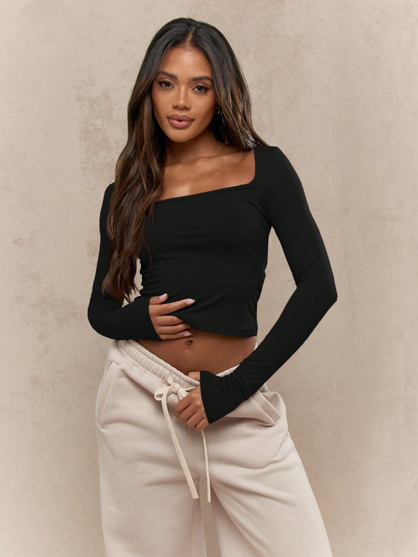 MISSGUIDED Long Sleeve Square Neck Crop Top Form Fitting Ribbed Knit Casual Basic Essential Layering Piece Fall Winter Spring Wear