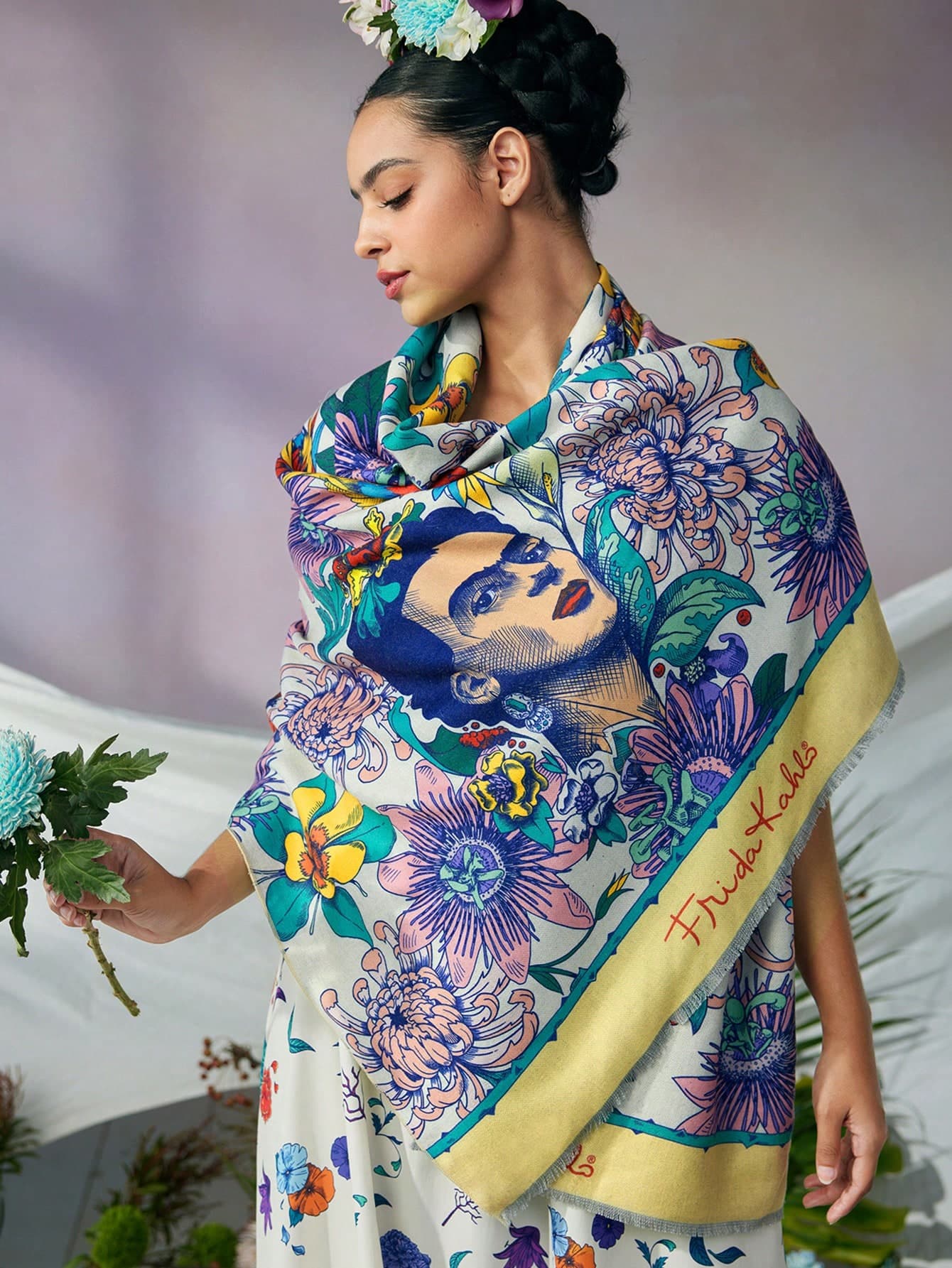 Frida Kahlo X SHEIN Women's Lightweight & Soft Floral Print Scarf, Great Gift,Summer Outfits, Spring Outfits,Beach, Vacation, Flower