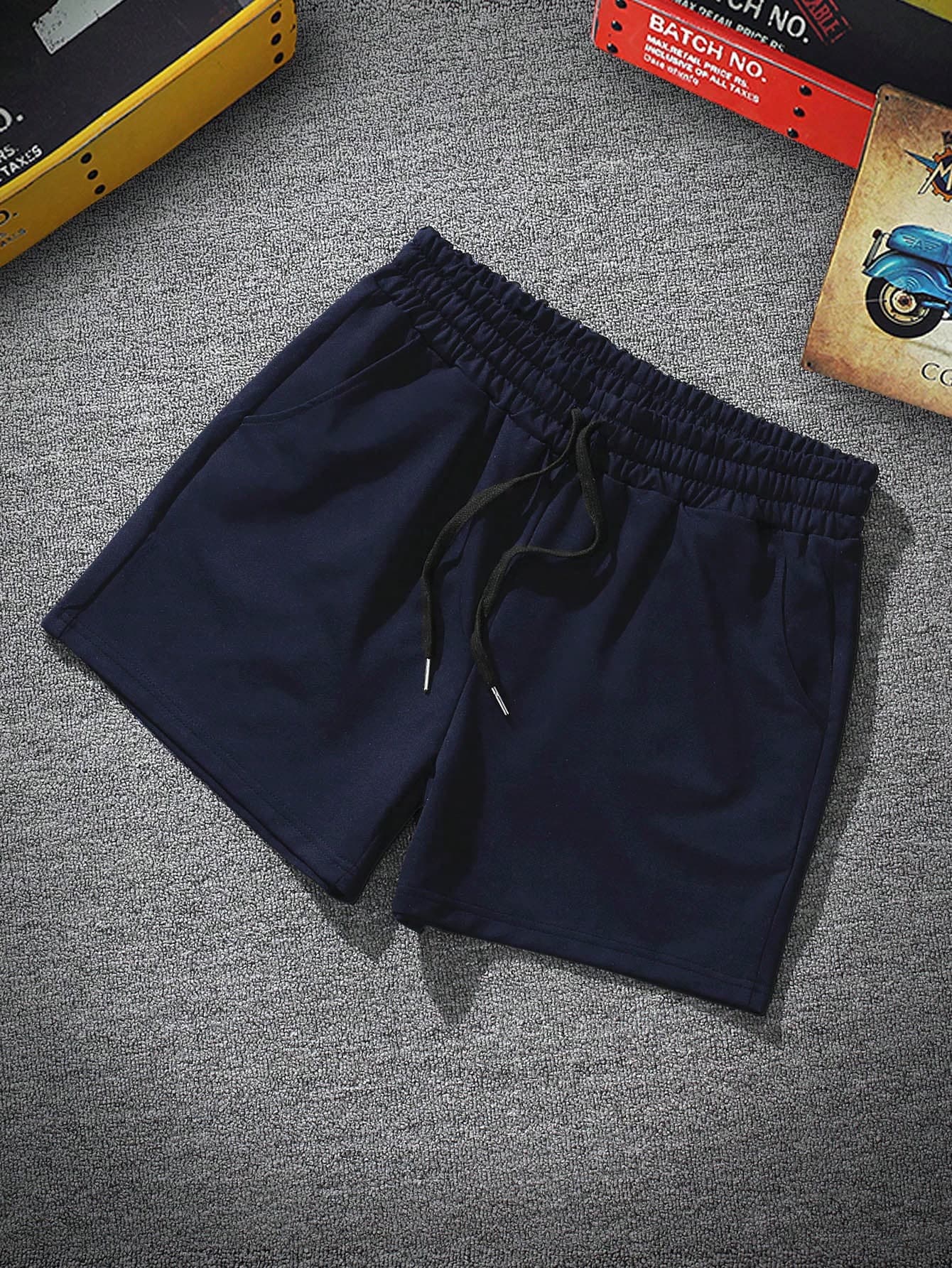 Manfinity Roghcode Men's Simple Casual Solid Color Summer Shorts