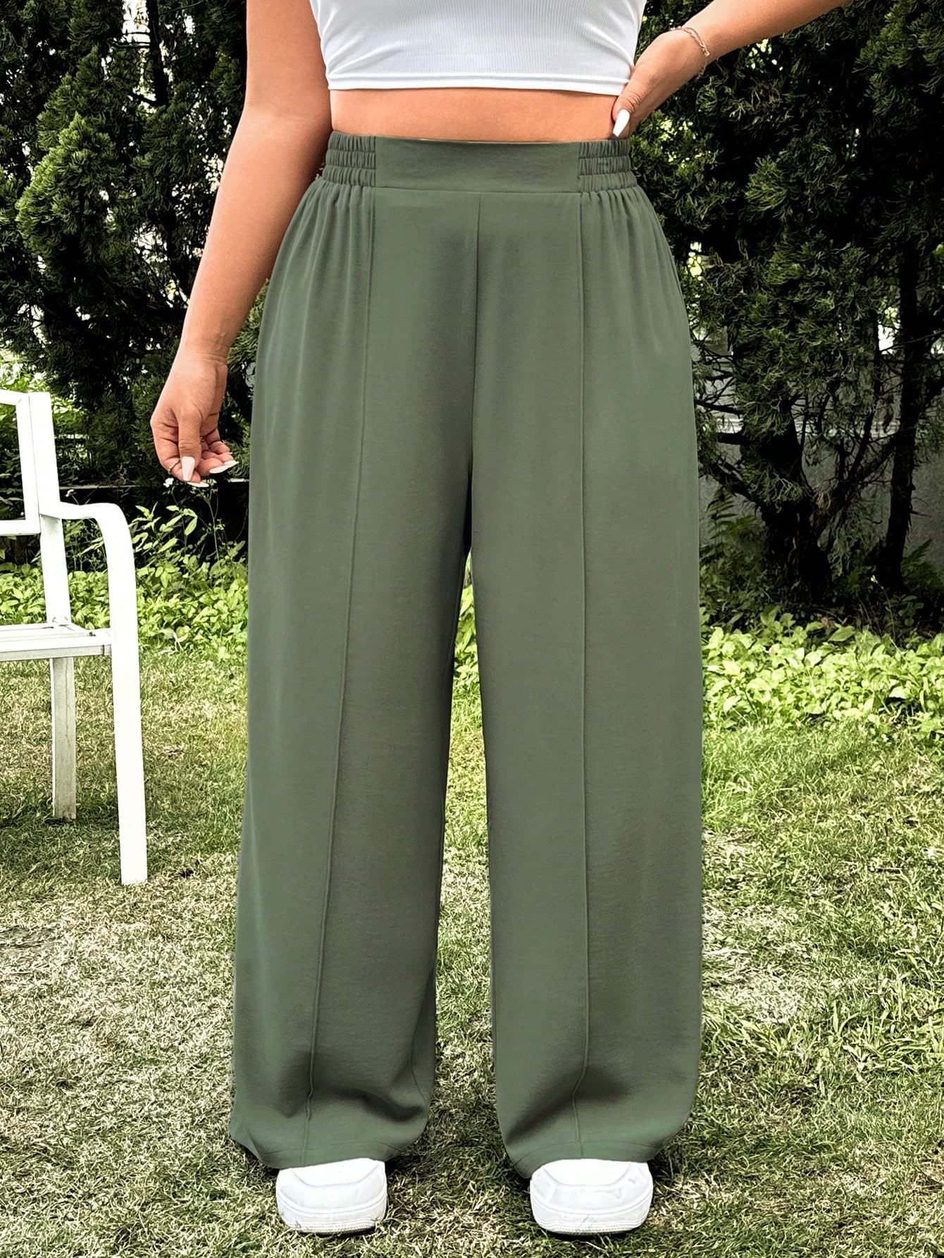 SHEIN EZwear Plus Size Women Solid Color Elastic Waist Loose Casual Pants