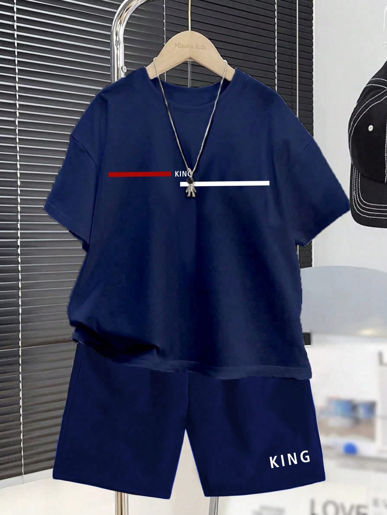 SHEIN Tween Boys Casual Chic Navy Blue Split "King" Letter Graphic Print Round Neck Short Sleeve T-Shirt Shorts 2 Pieces Set Suitable For Summer School