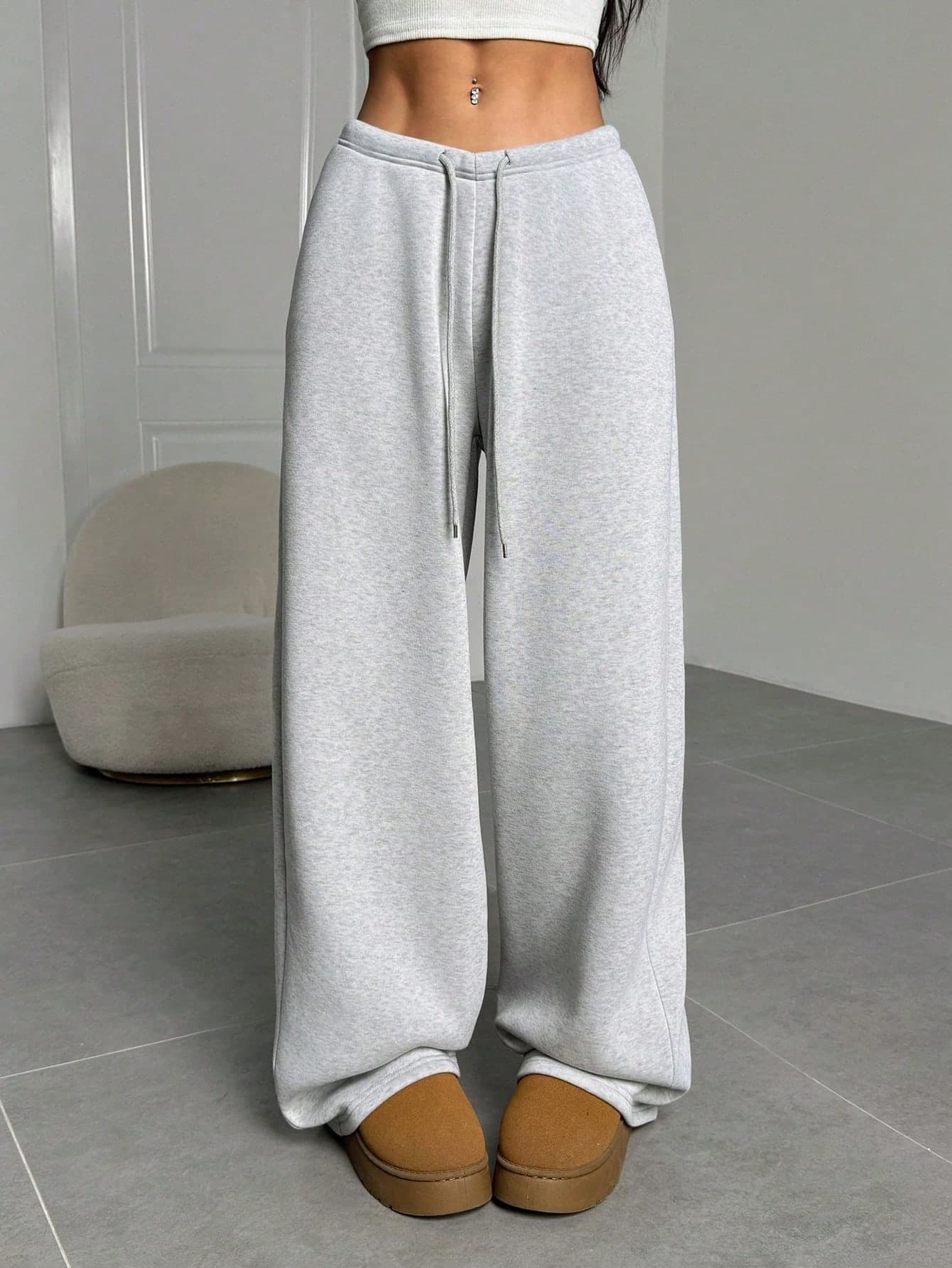 SHEIN EZwear Women's Casual Simple Solid Color Loose Wide Leg Sweatpants Graduation, Back To School Outfits, Teacher Outfits For Women, Workout Light Grey Winter