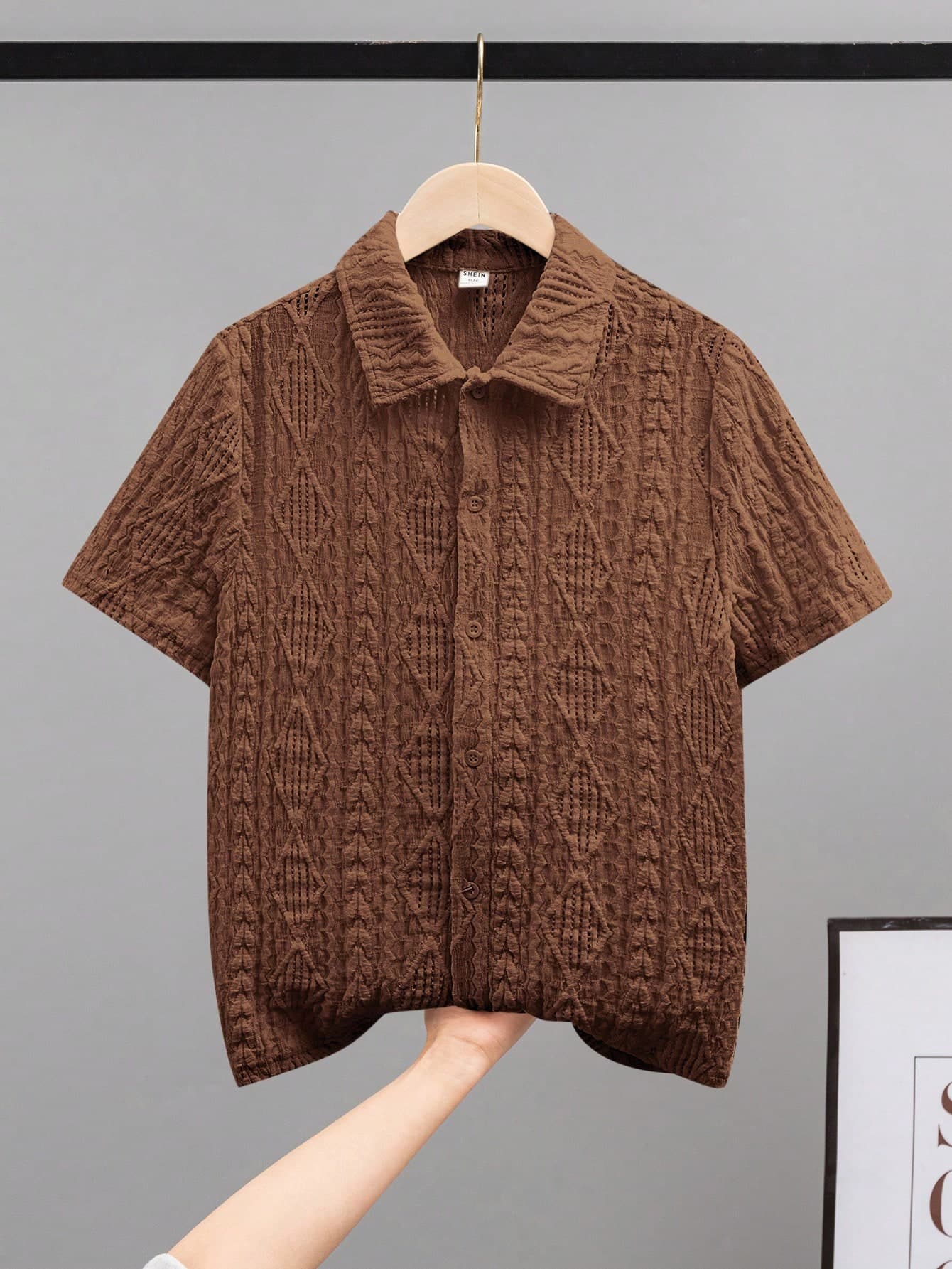 SHEIN Tween Boy Loose Fit Casual Jacquard Short Sleeve Shirt With Turn-Down Collar