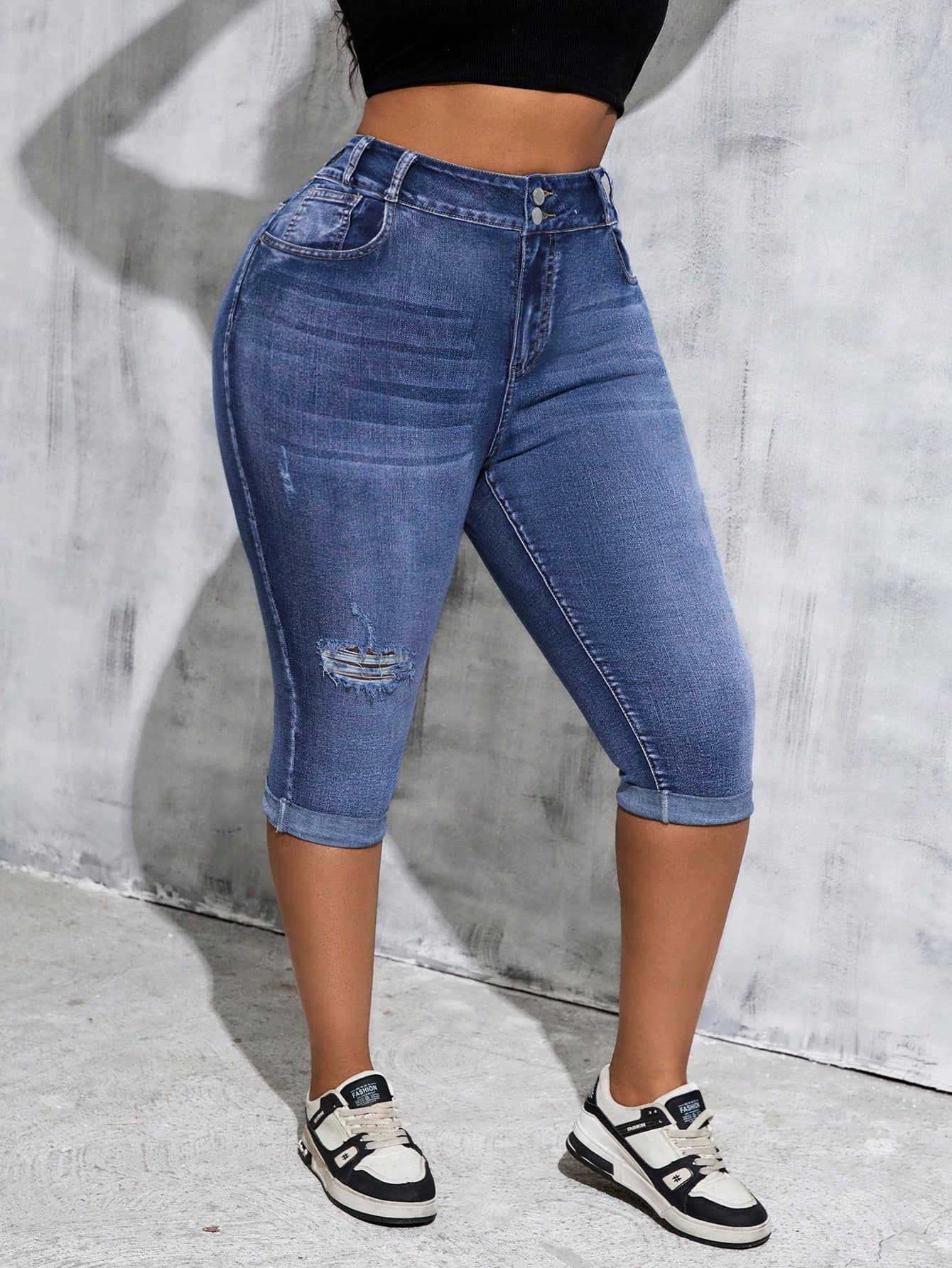 Slaydiva Plus Size Blue Stretch Ripped Cropped Jeans, Year-Round, Women's Stretchy Denim Casual Cycling Pants, Women