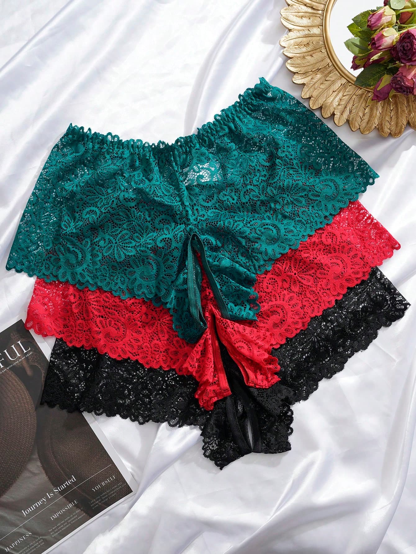 SHEIN 3pcs/Set Plus Size Lace Sexy Crotchless Panties Set