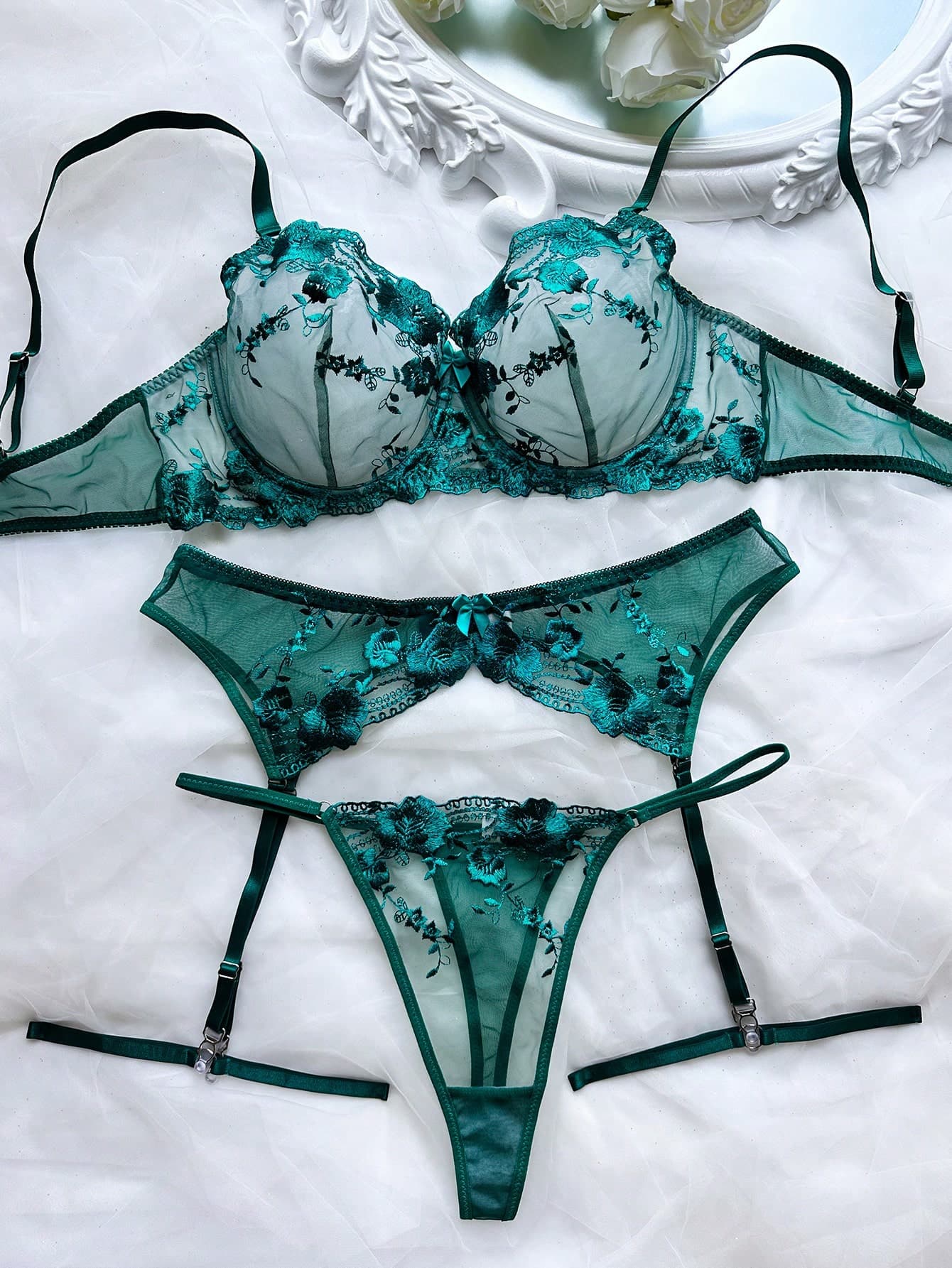 SHEIN 4pcs Plus Size Sexy Lingerie Set