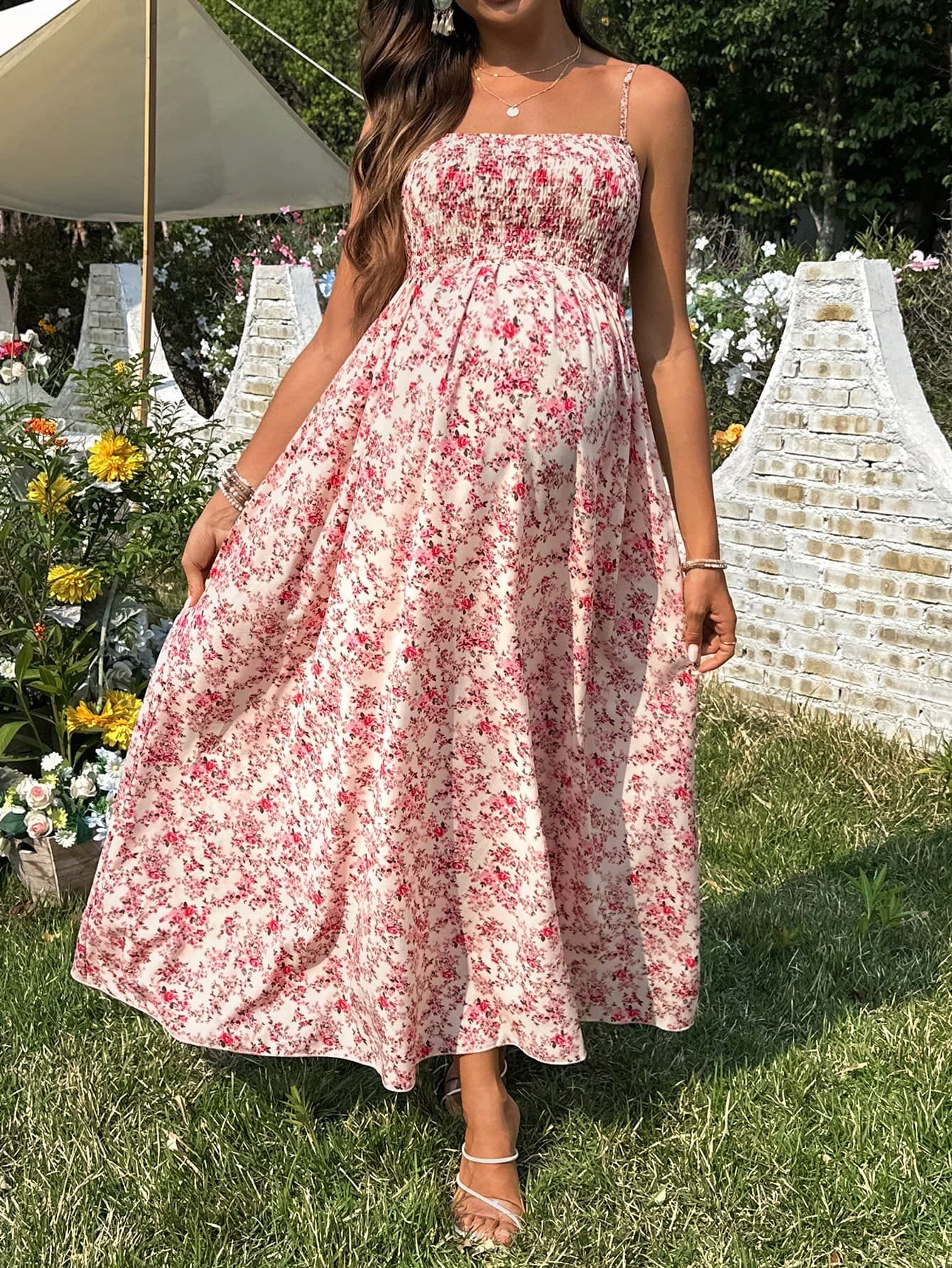 SHEIN Women's Casual Ditsy Floral Maternity Strap Dress