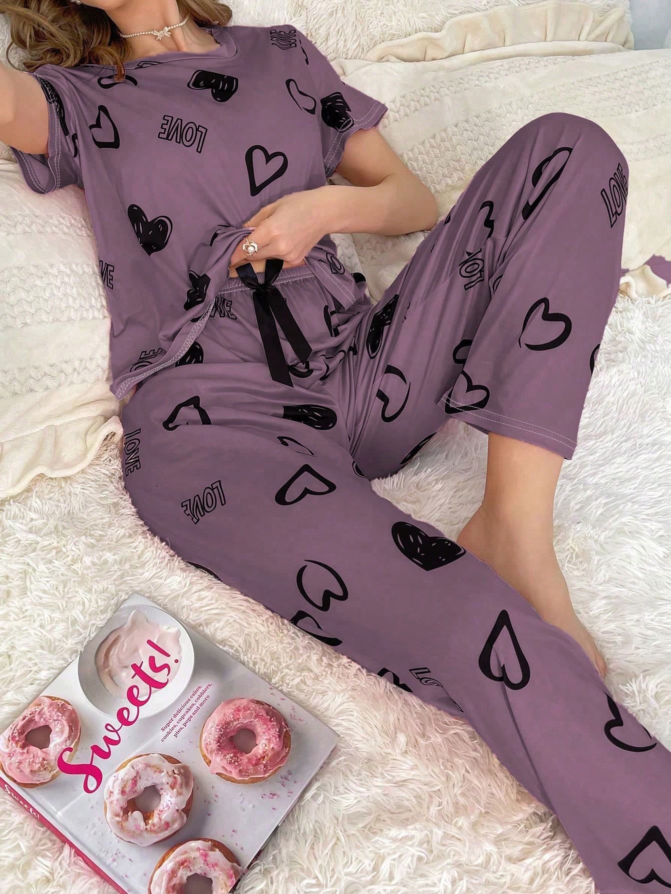 SweetSlumber Women Heart Print Round Neck Short Sleeve T-Shirt And Drawstring Pants Casual Sleepwear Pajama Set