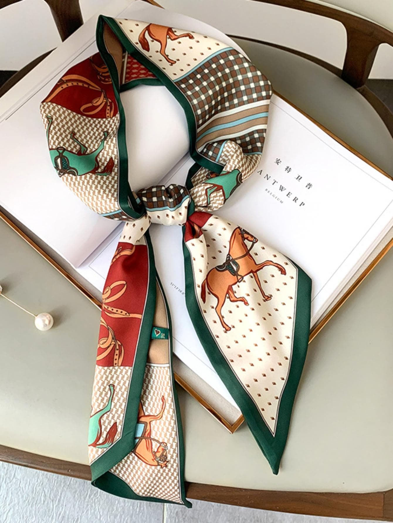 1pc Horse Print Silk Scarf Fashion Head Scarf Classic Scarves Bandana,Hair Band,Head Band Ideal For Dressing Up Your Look Christmas