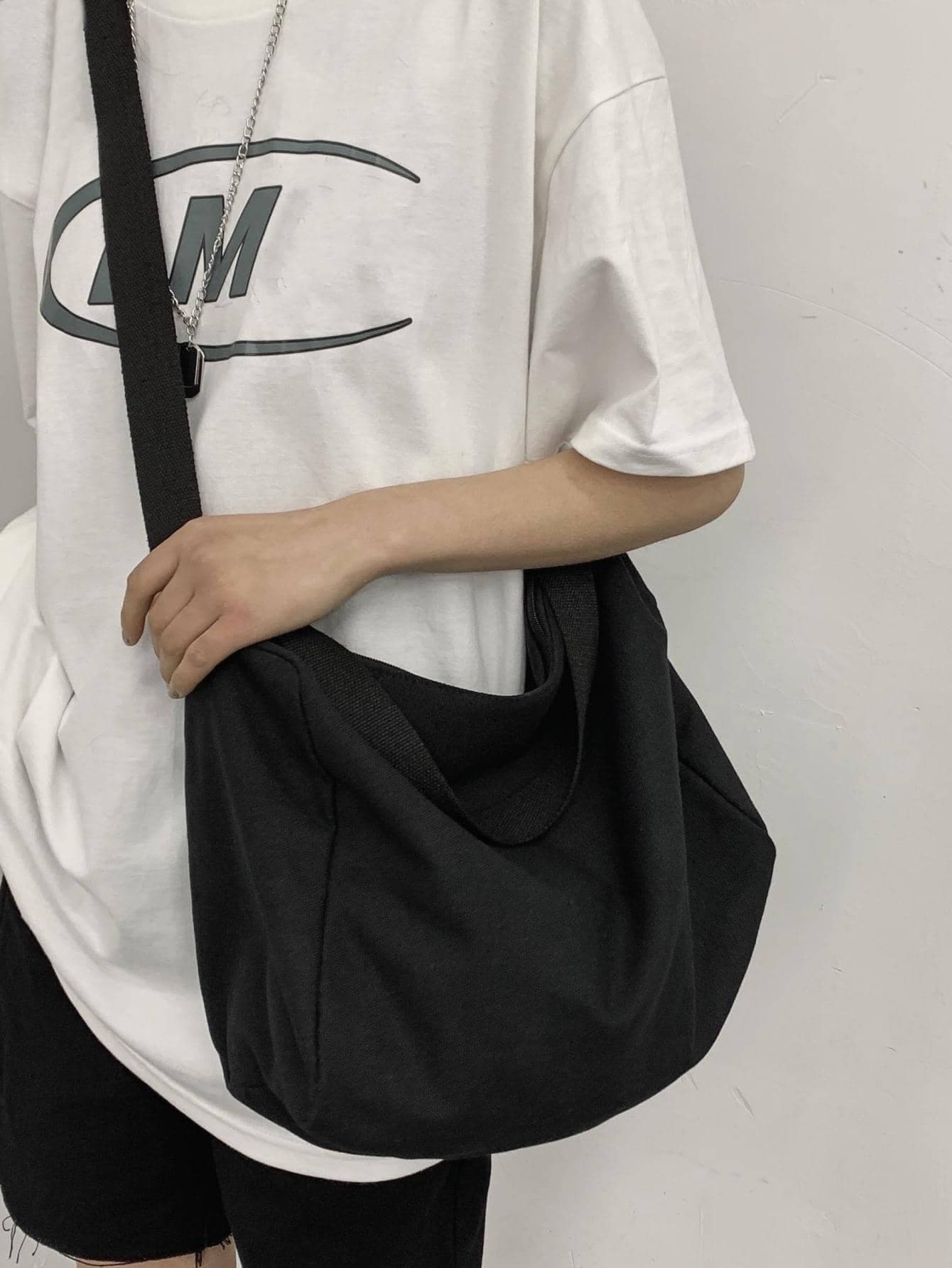 Plain Canvas Fabric Black & White Plaid Casual Sports Messenger Bag For Men, Versatile & Minimalist Design Phone Pouch And Coin Purse Phone Bag , Valentines Gifts, Valentine Day