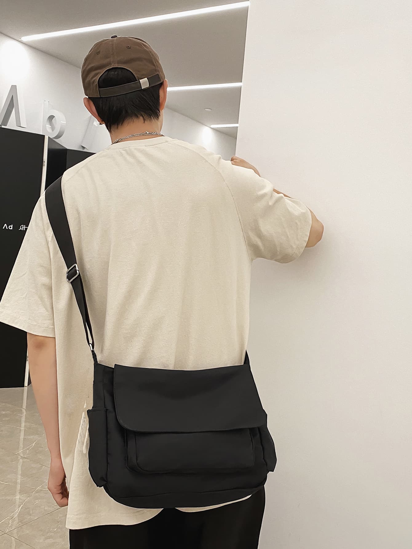 MINGHONG Diagonal Shoulder Bag And Japanese, New Minimalist Canvas Crossbody Bag, Brand Shoulder Bag, Student Backpack, Messenger Bag College Bag Dad For Books Multi-Functional Dorm University Sling Bag Men Bag Students Bag Travel Gifts Bag For Men Black Bag Travel Essentials Holiday Essentials Camping Sling Bag For Men Bags Summer Back To School Summer Bag Spring Break Vacation Bag Pack Cross Body Bag School Supplies Purse Sling Bag Side Bags For Men