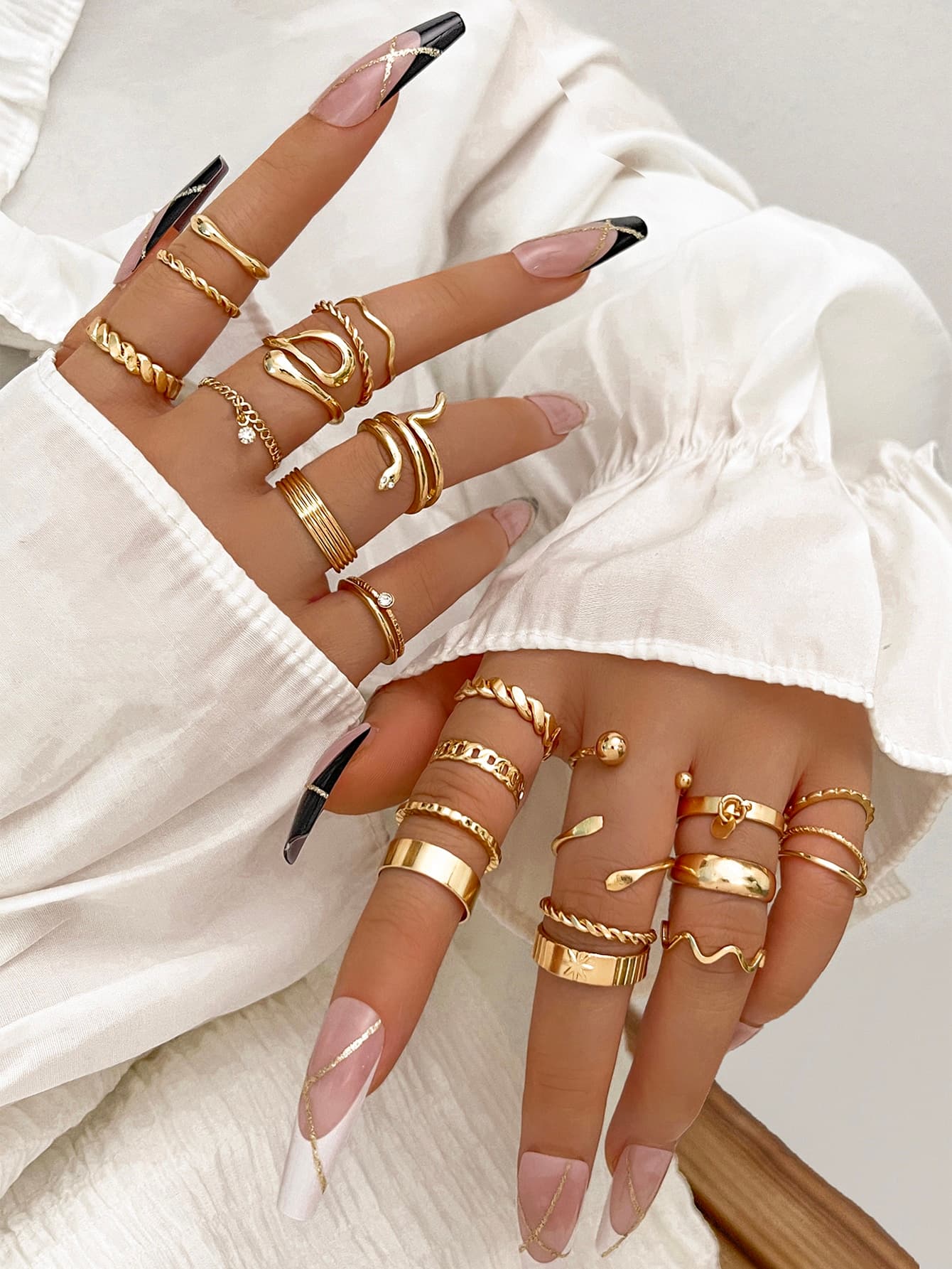 24pcs Stunning Rhinestone Studded Fashion Ring Set With Bohemian Minimalist Snake And Geometric Design