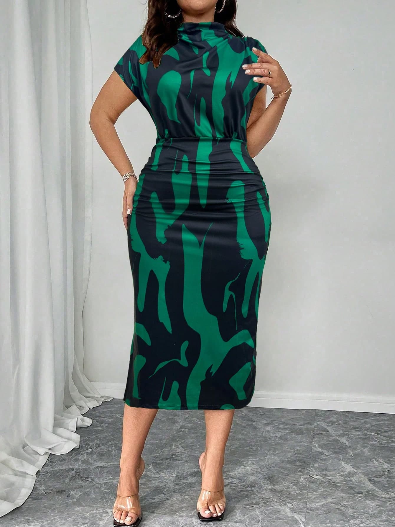 SHEIN Clasi Plus Size Women Summer Knitted Stretch Dress, Black Autumn Elegant Bodycon Waist-Cinching Asymmetric Striped Print Small St Collar